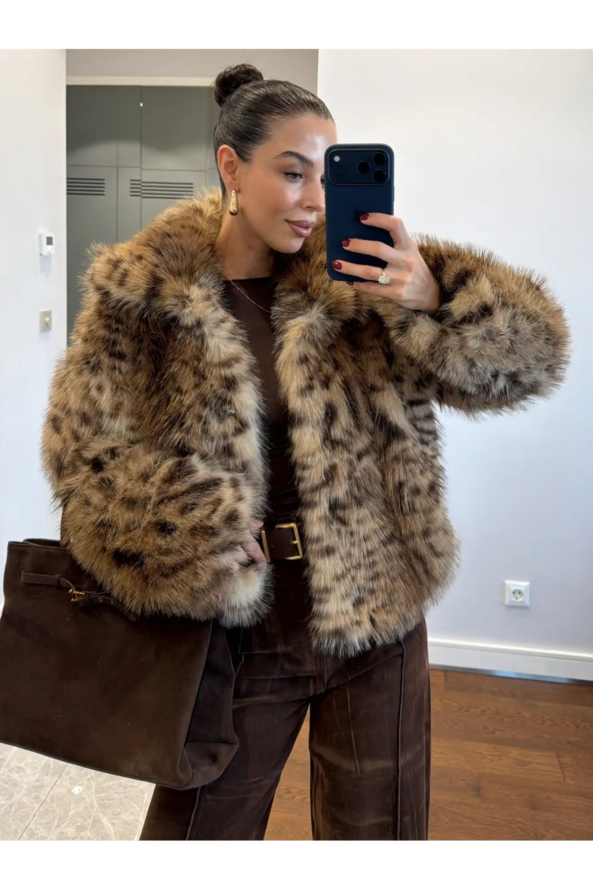 Leopard Patterned Fur - 851153
