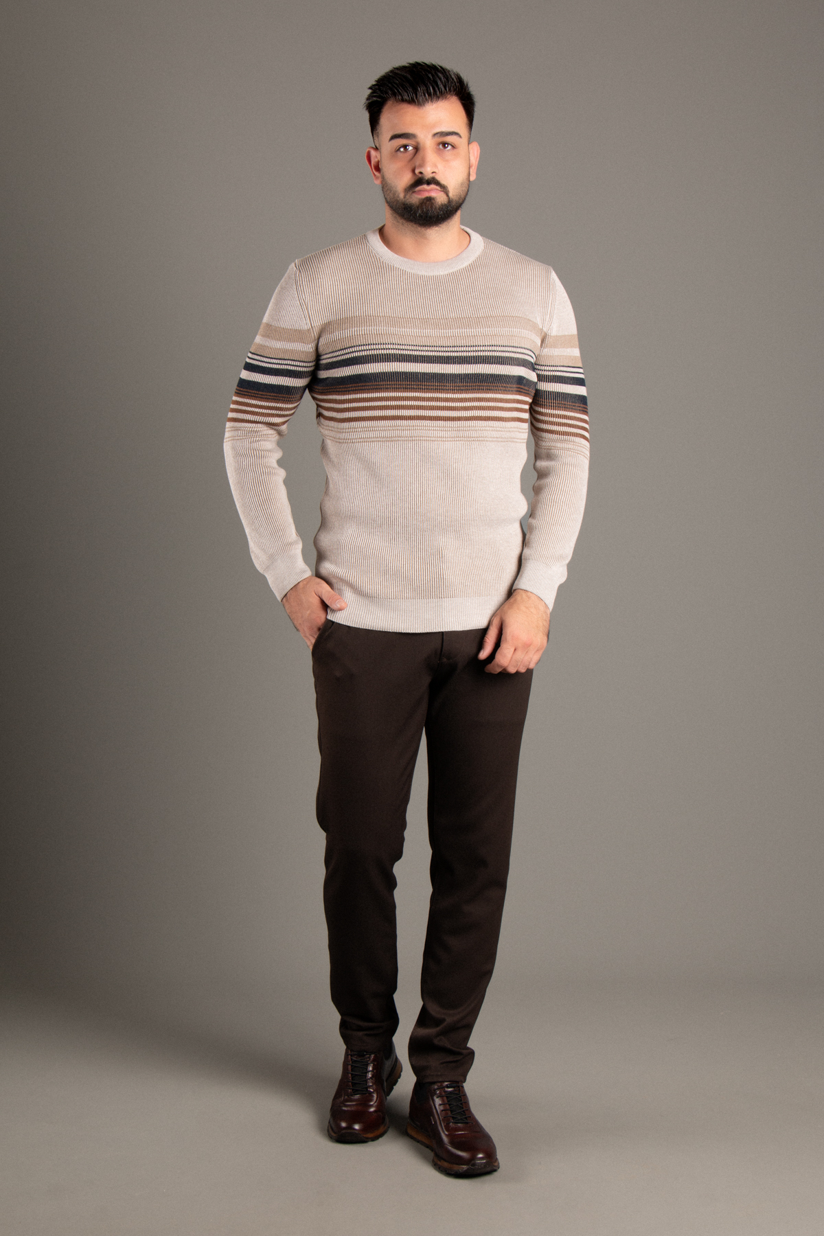 ZEKİ ÖZER  ERKEK BEJ ÇİZGİLİ FİTİLLİ O YAKA TRİKO - Görsel 2