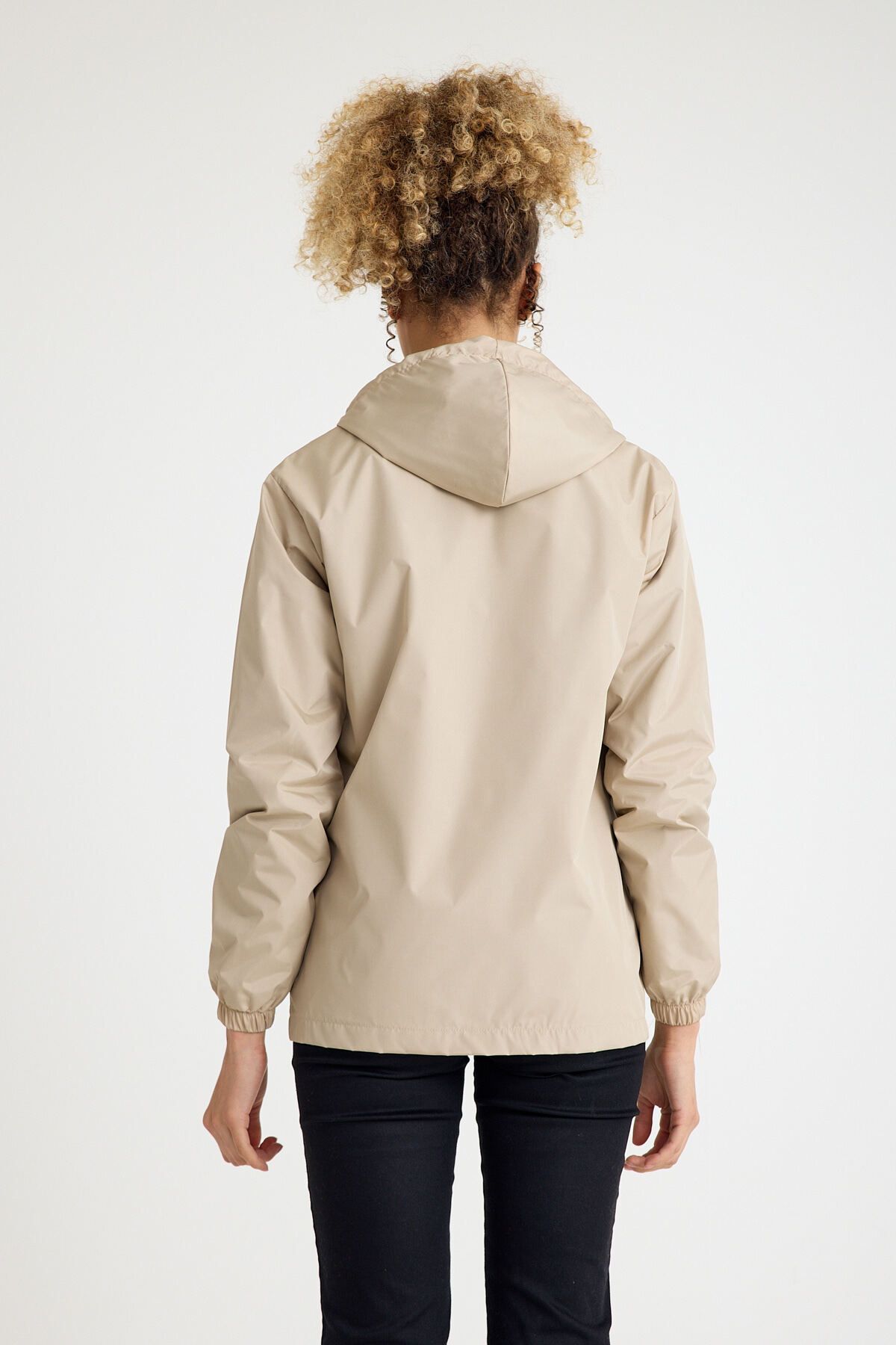 comstar  Kadın Astarlı Kapşonlu Taş Rüzgarlık & Yağmurluk - Görsel 4