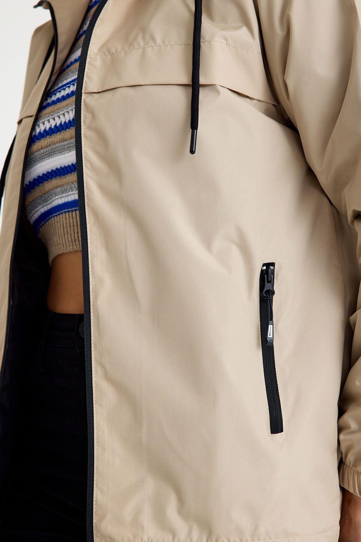 comstar  Kadın Astarlı Kapşonlu Taş Rüzgarlık & Yağmurluk - Görsel 5