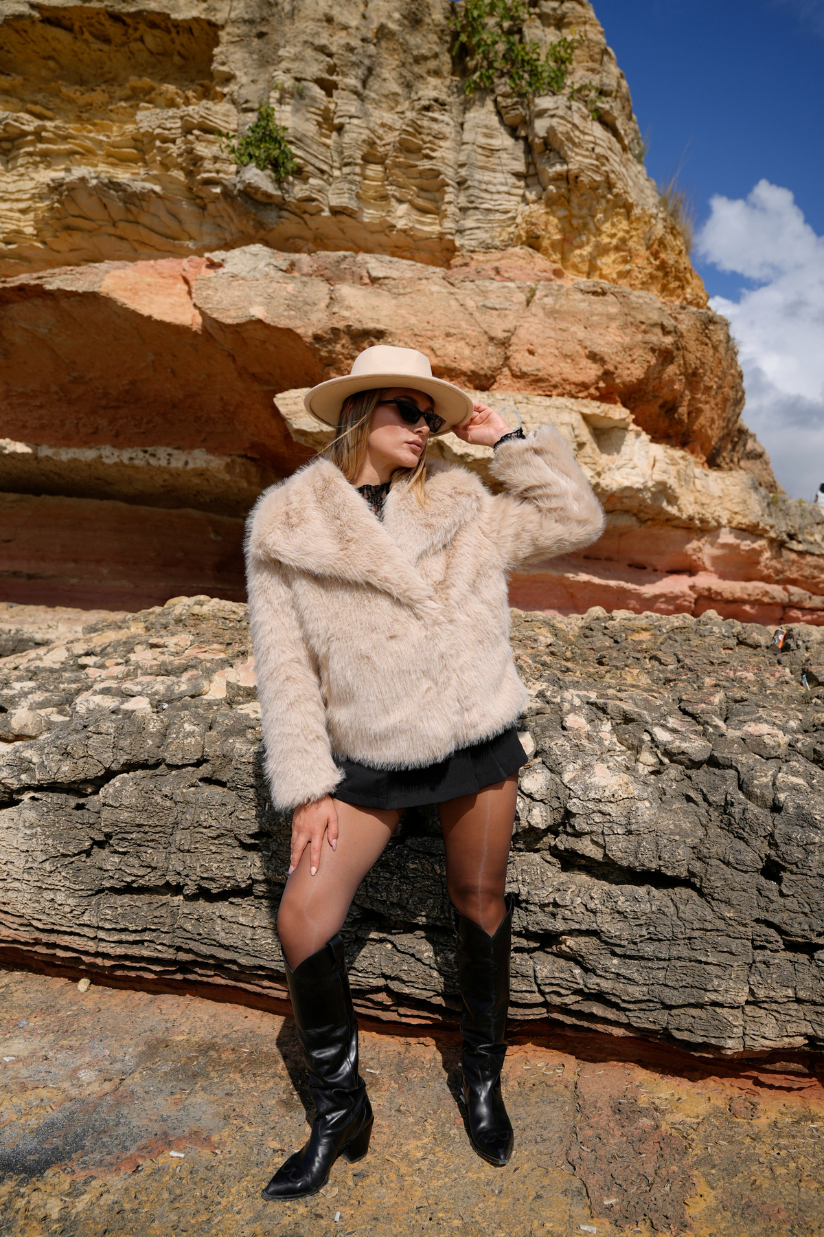 BLACKPERA  Yumuşak Doku Astarlı Cepli Şal Yaka Kürk Peluş Mont - Görsel 2