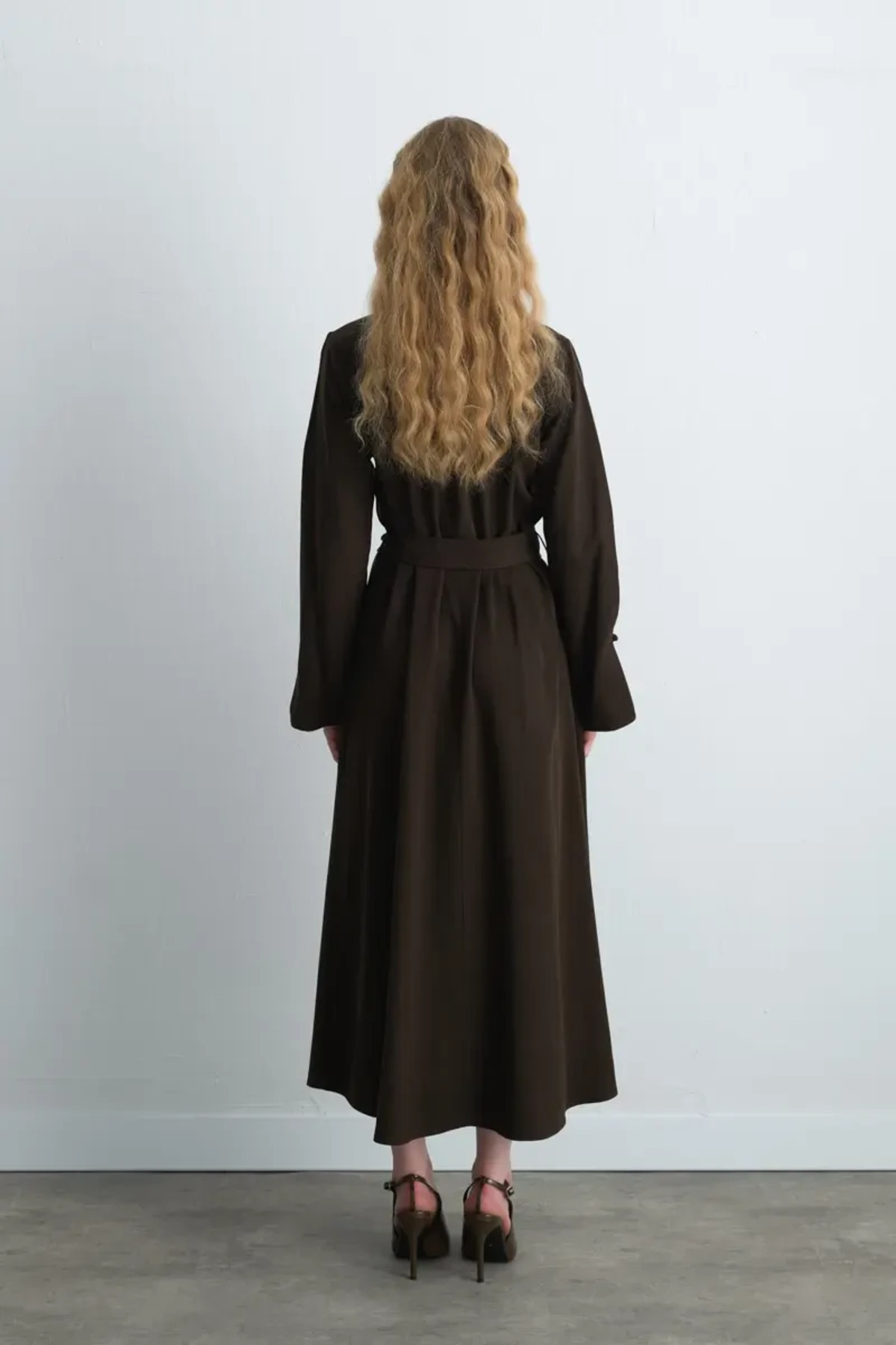 Gusto  Anvelop Kesim Uzun Lyocell Elbise - Kahverengi - Görsel 5