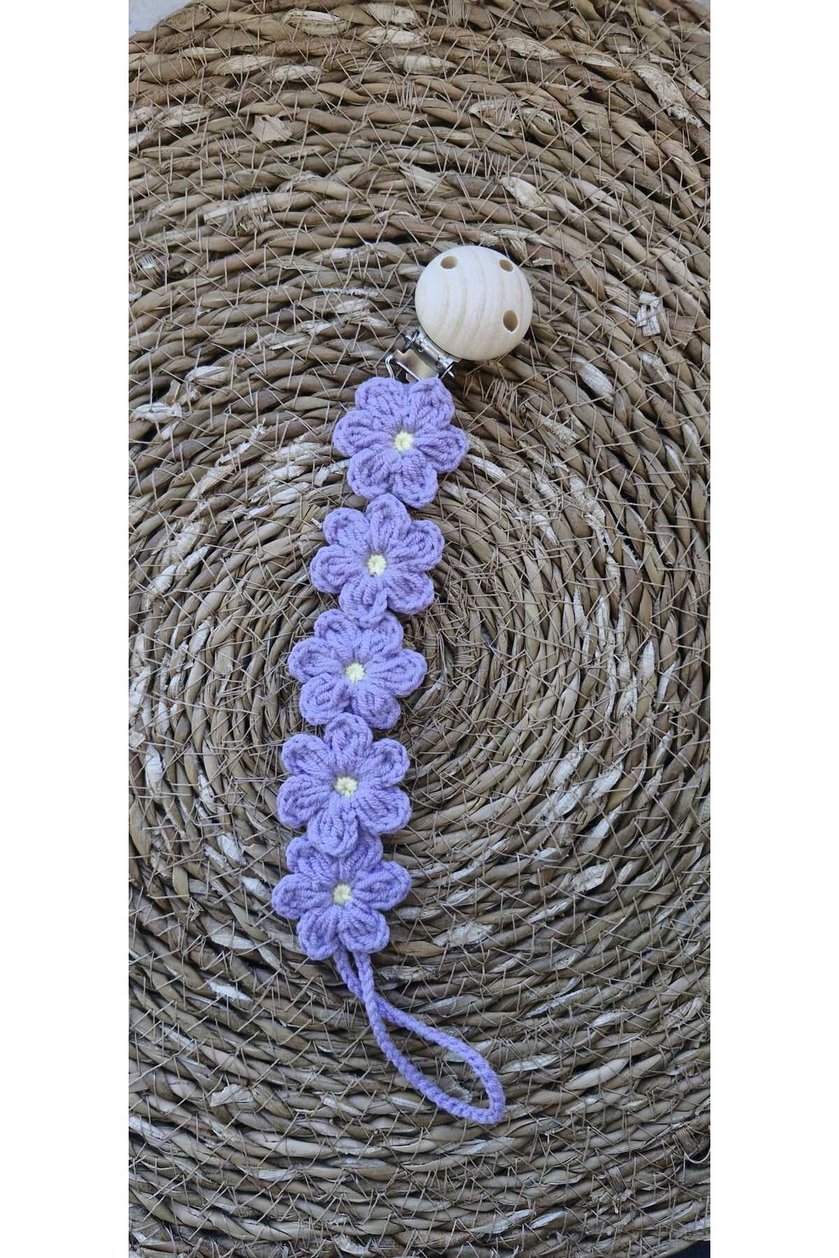 Merveyyyra Lila Renk Örgü Papatyalı Emzik Askısı