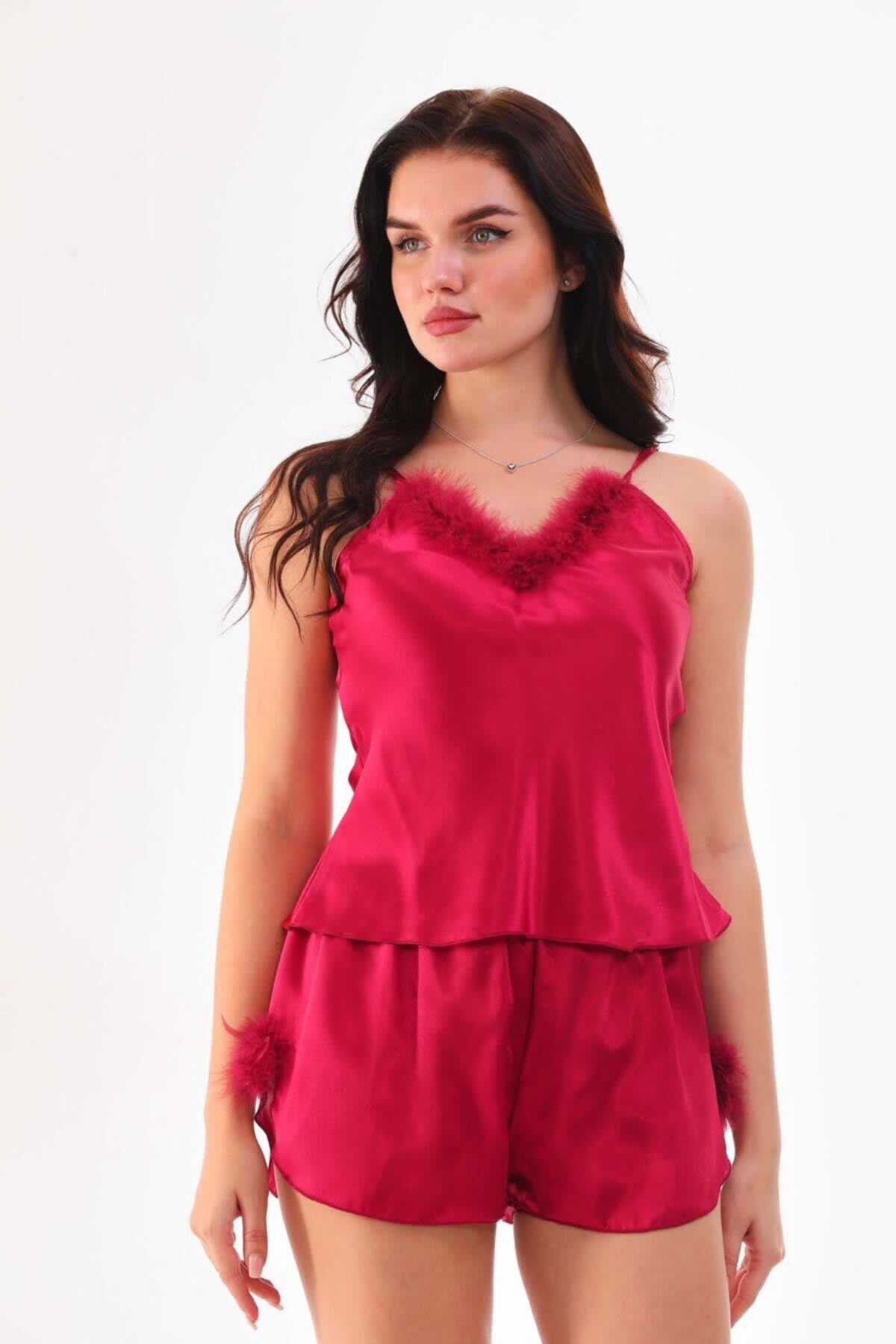 VELİNA GROUP Bordo İpek Saten Şort Göğüs Tüylü Kısa Gecelik Takımı
