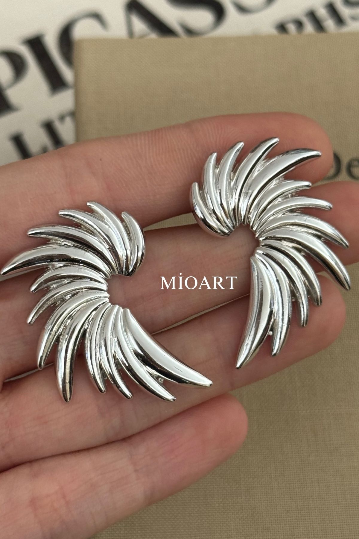 New Season Wing Design Earrings