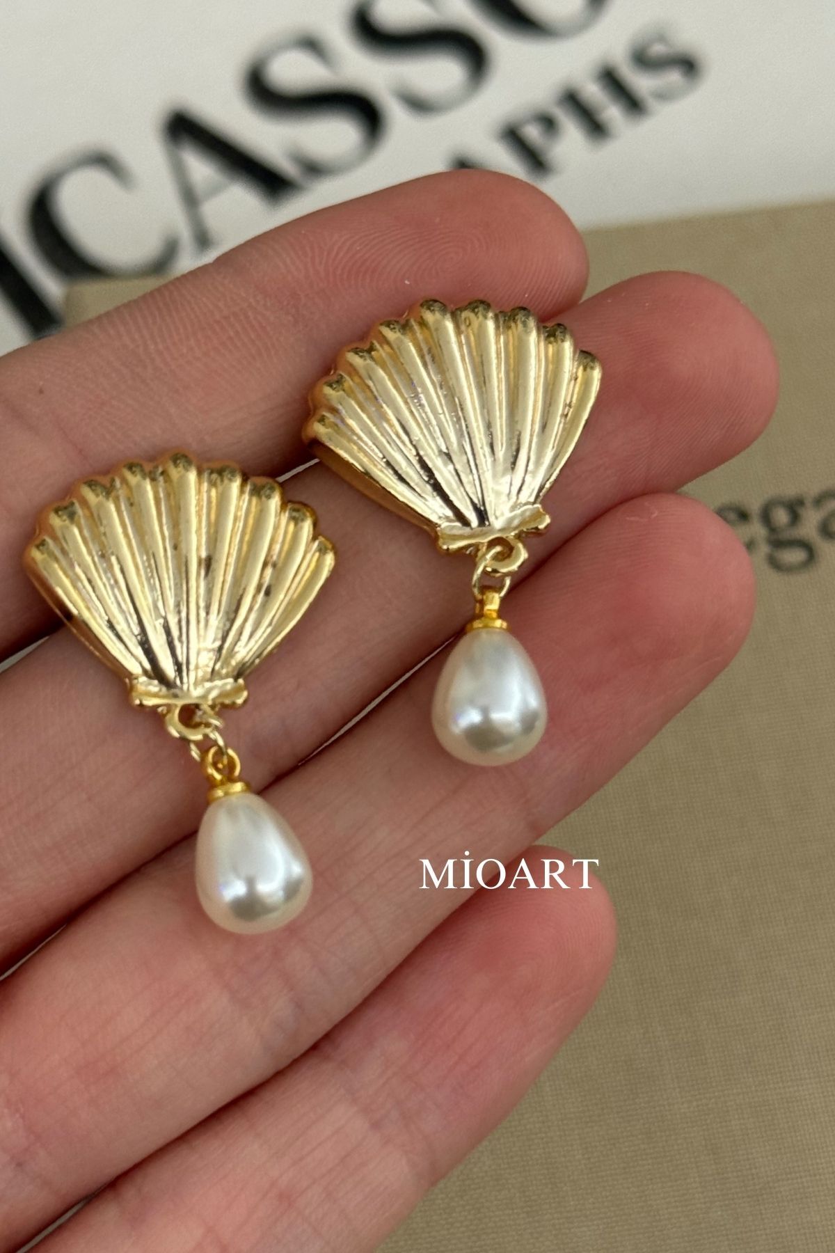 Pearl Detailed Gold Elegant Pearl Earrings