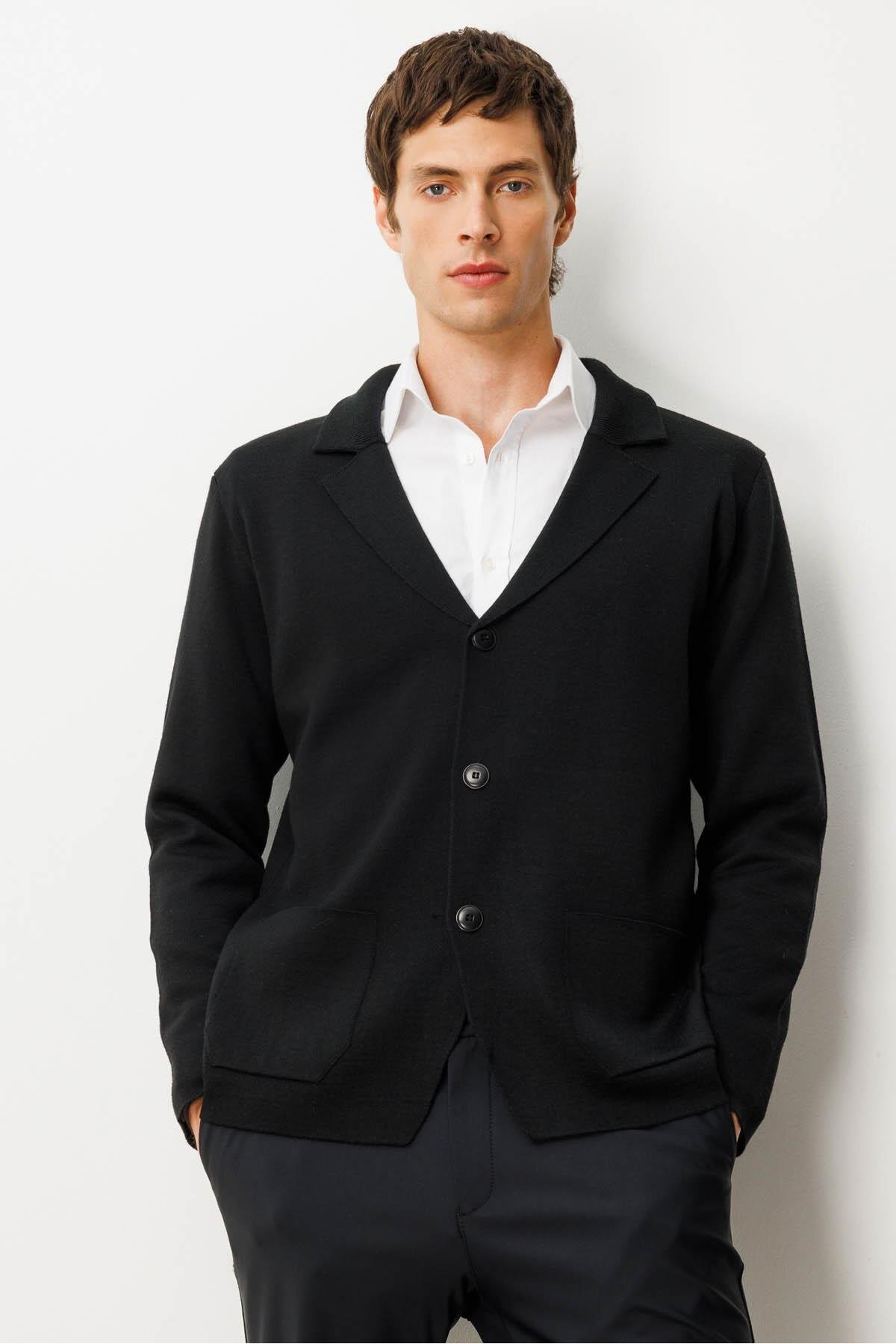 ژاکت مردانه جیب‌دار مشکی