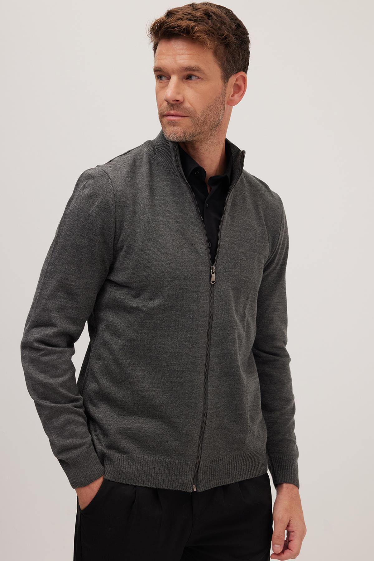 Tudors  Erkek Slim Fit Dar Kesim Gri Dik Yaka Fermuarlı Düz Hırka - Görsel 4