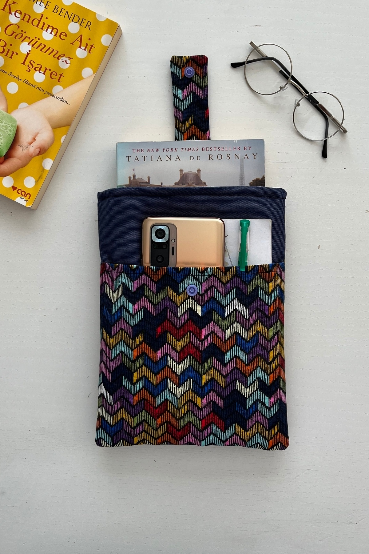 Outlet Çarşım Cepli Keten Kitap Kılıfı Dolgulu Çıt-Çıtlı Kitap Sever Hediyesi