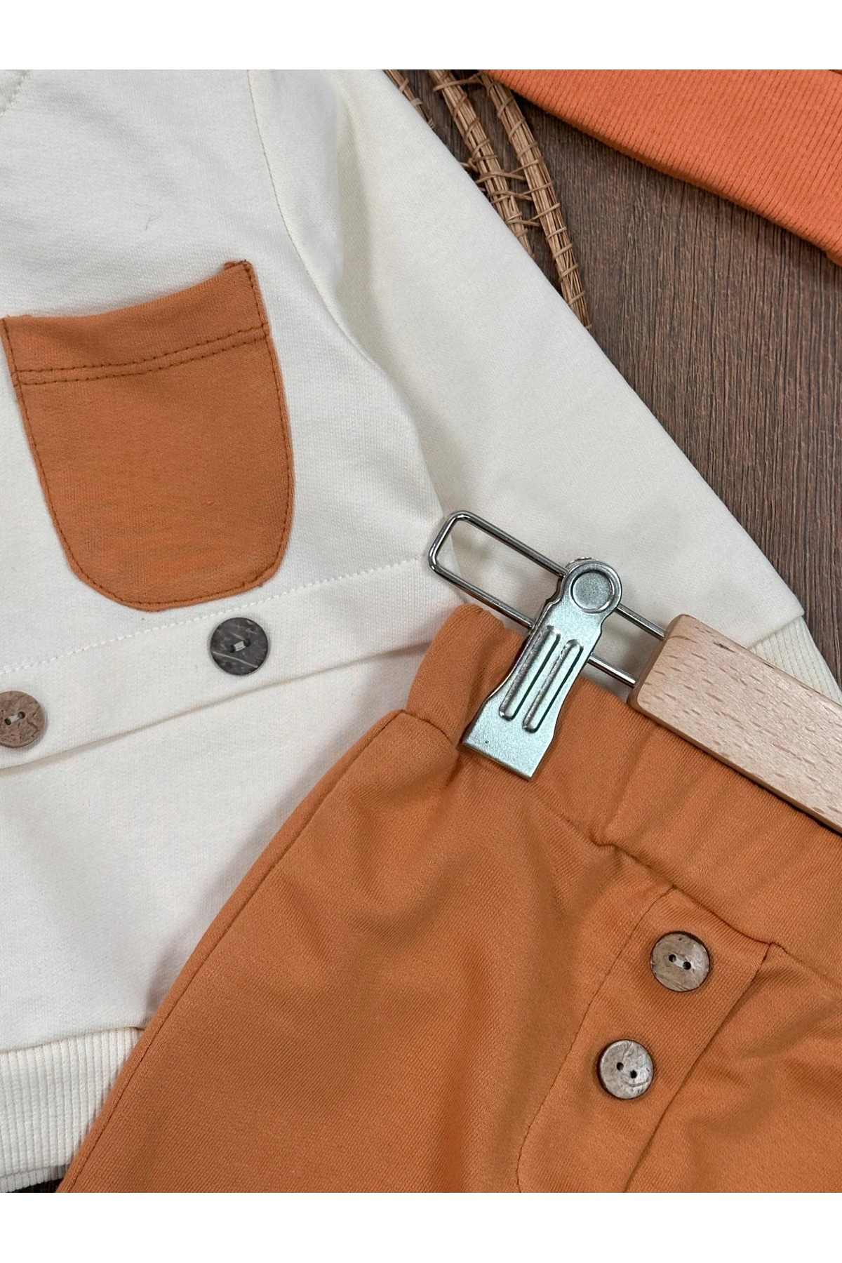 Bolly Baby Düğme Detaylı Bereli Cepli Mevsimlik Erkek Bebek Takım fotoğrafı 6 (önizleme)