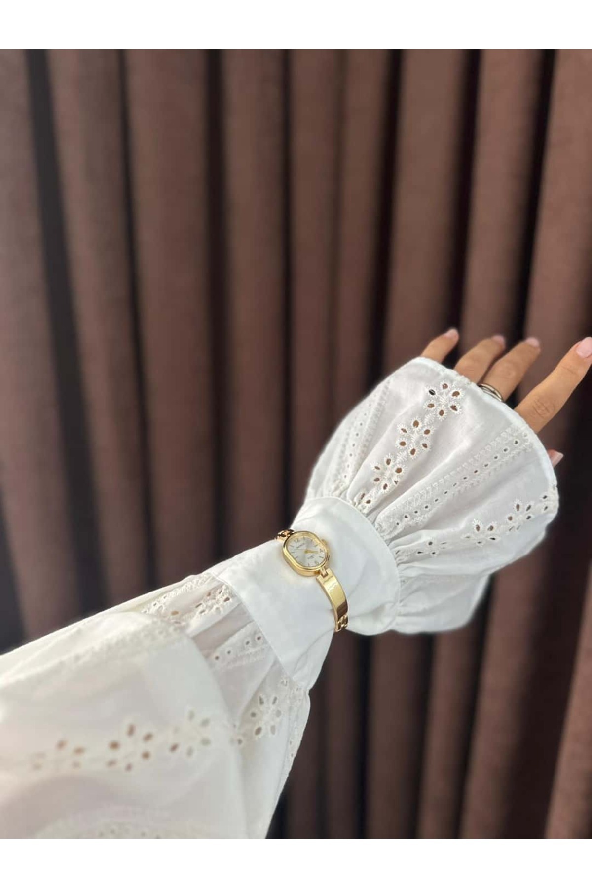 MERW Pera Model Gold Beyaz Renk Vintage Seri Metal Kordon Kadın Kol Saati görsel 4