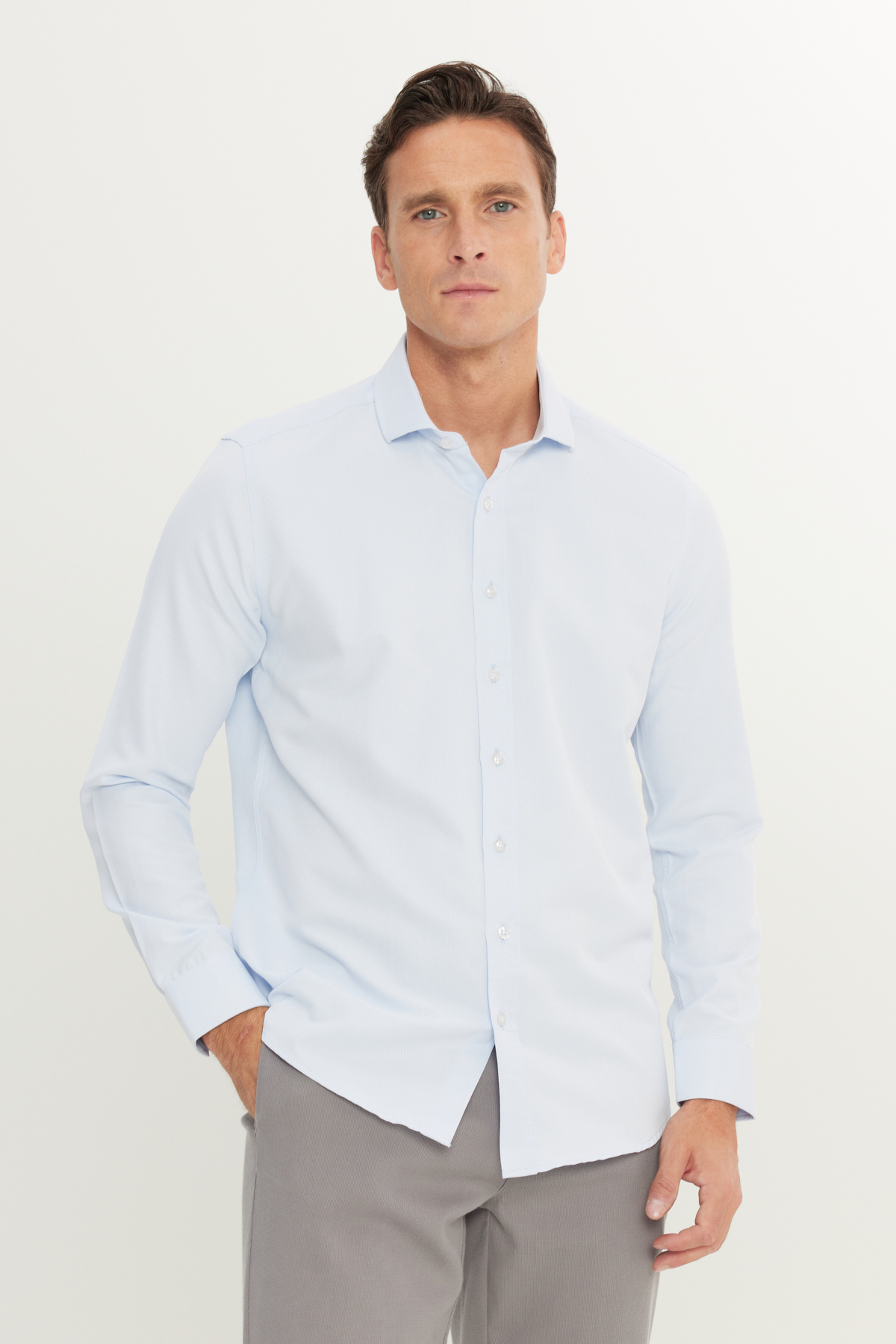 AC&Co / Altınyıldız Classics Erkek BEYAZ-MAVI Slim Fit Dar Kesim İtalyan Yaka Armürlü Pamuklu Basic Gömlek görsel 3