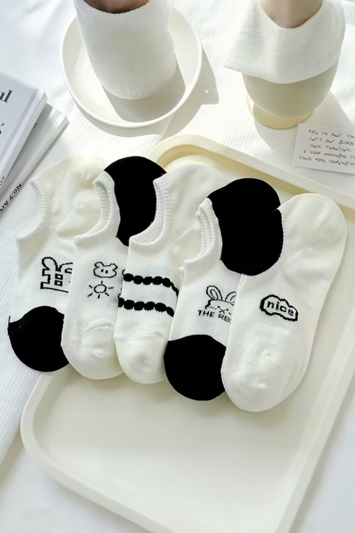 Hitit Socks Kadın 5 Çift Premium Karikatür ve Harf Desenli Yüksek Pamuklu Görünmez Babet Çorap görsel 3
