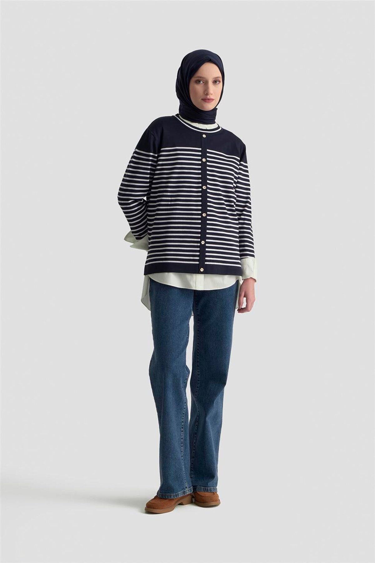 ژاکت بافتنی راه راه دکمه دار 25KTD4128 سرمه ای Armine