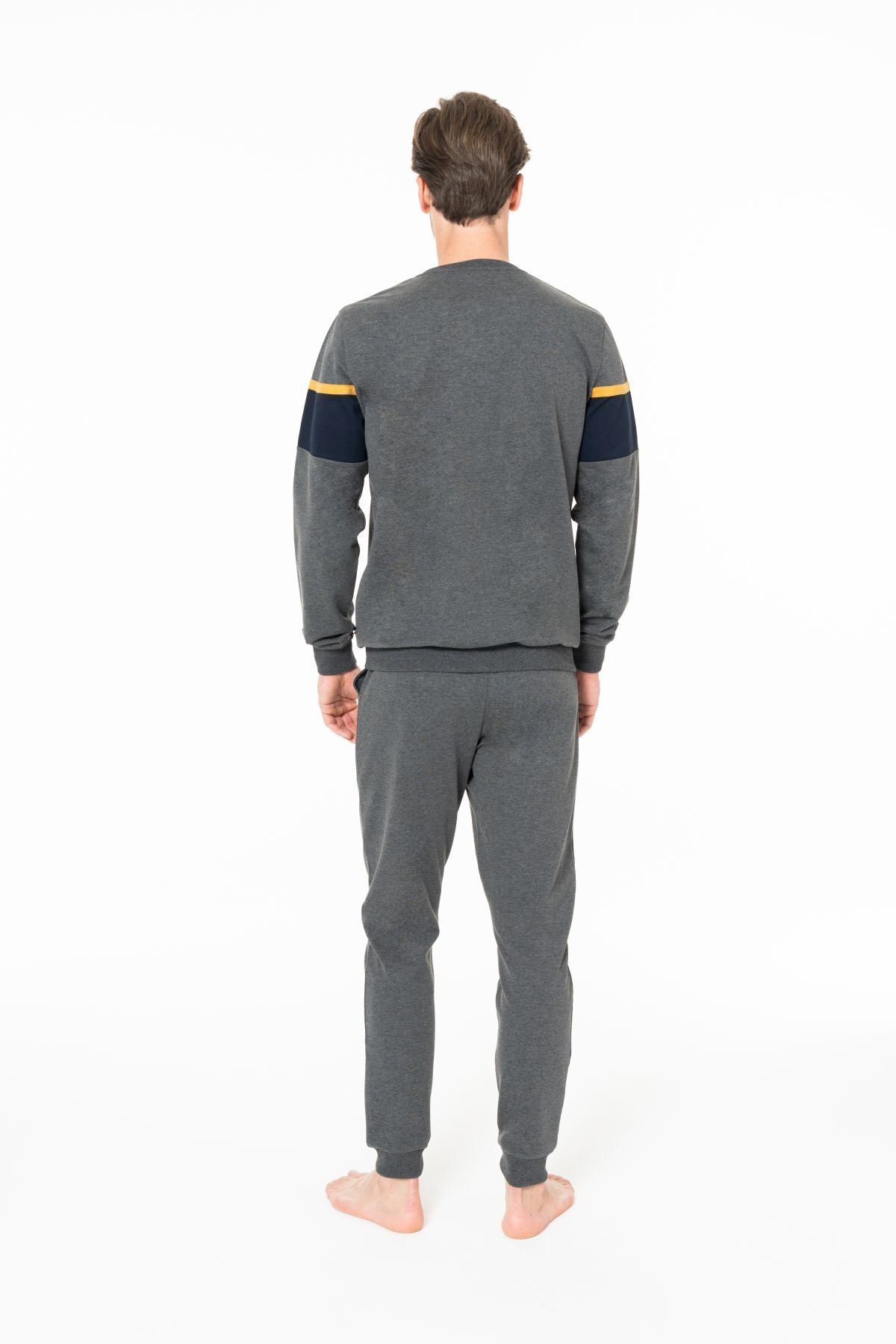 ست پیژامه و لباس خواب مردانه یقه گرد | یو اس پولو U.S. Polo Assn. TYC94C38FDBC002EBFC9E5D00 TR - تصویر 4