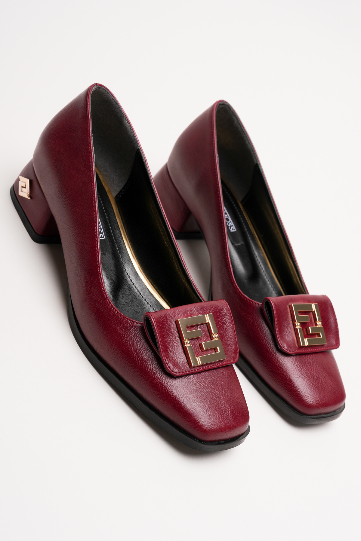 AleWomen Troya Bordo Cilt Deri Alçak Topuk Gold Altın Toka Aksesuar Detaylı Kare Burun Babet Kadın Ayakkabısı