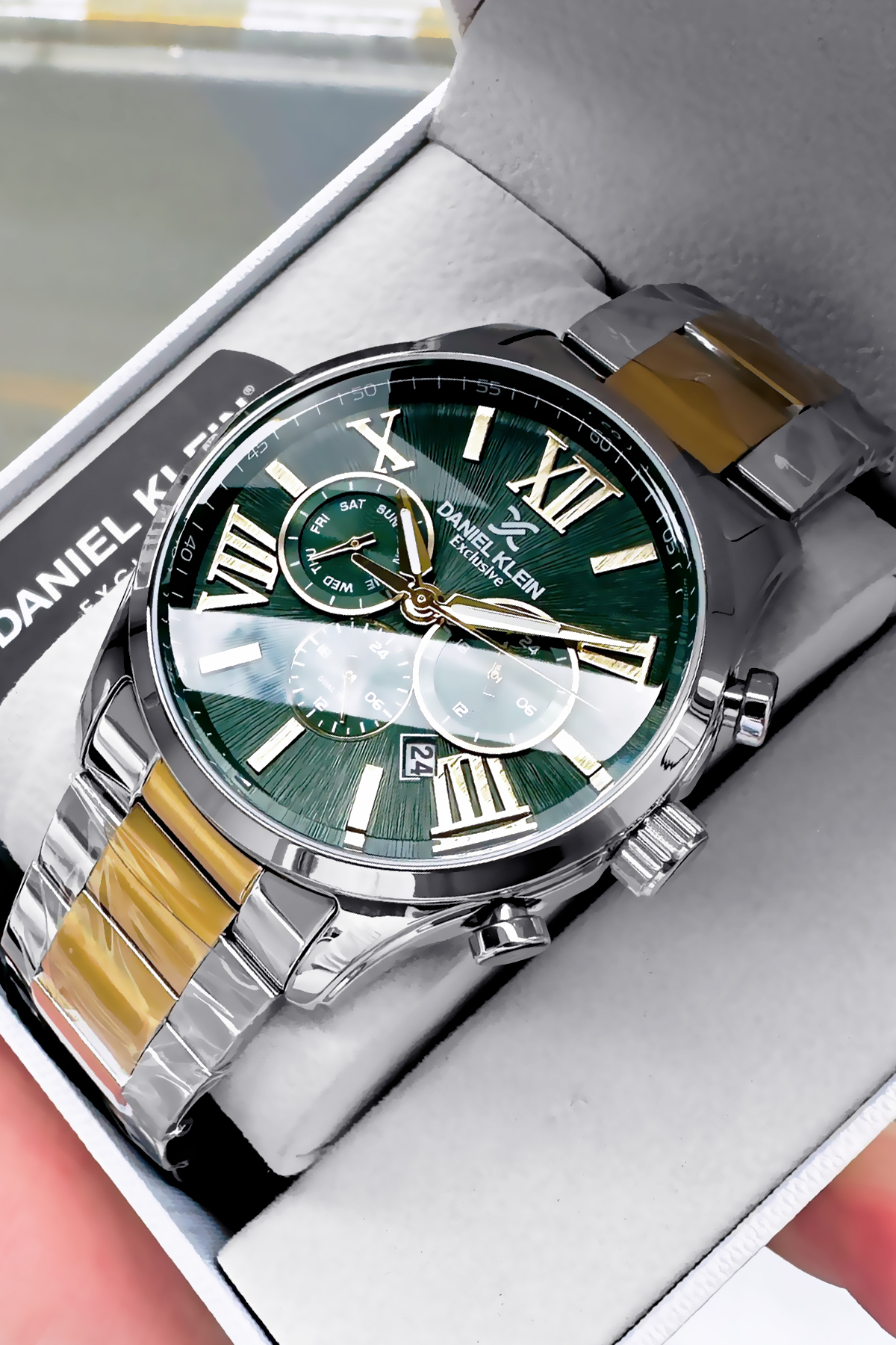 ساعت مچی مردانه انحصاری Dke2115C10 با بند فولادی ضدآب و رنگ نقره‌ای-طلایی