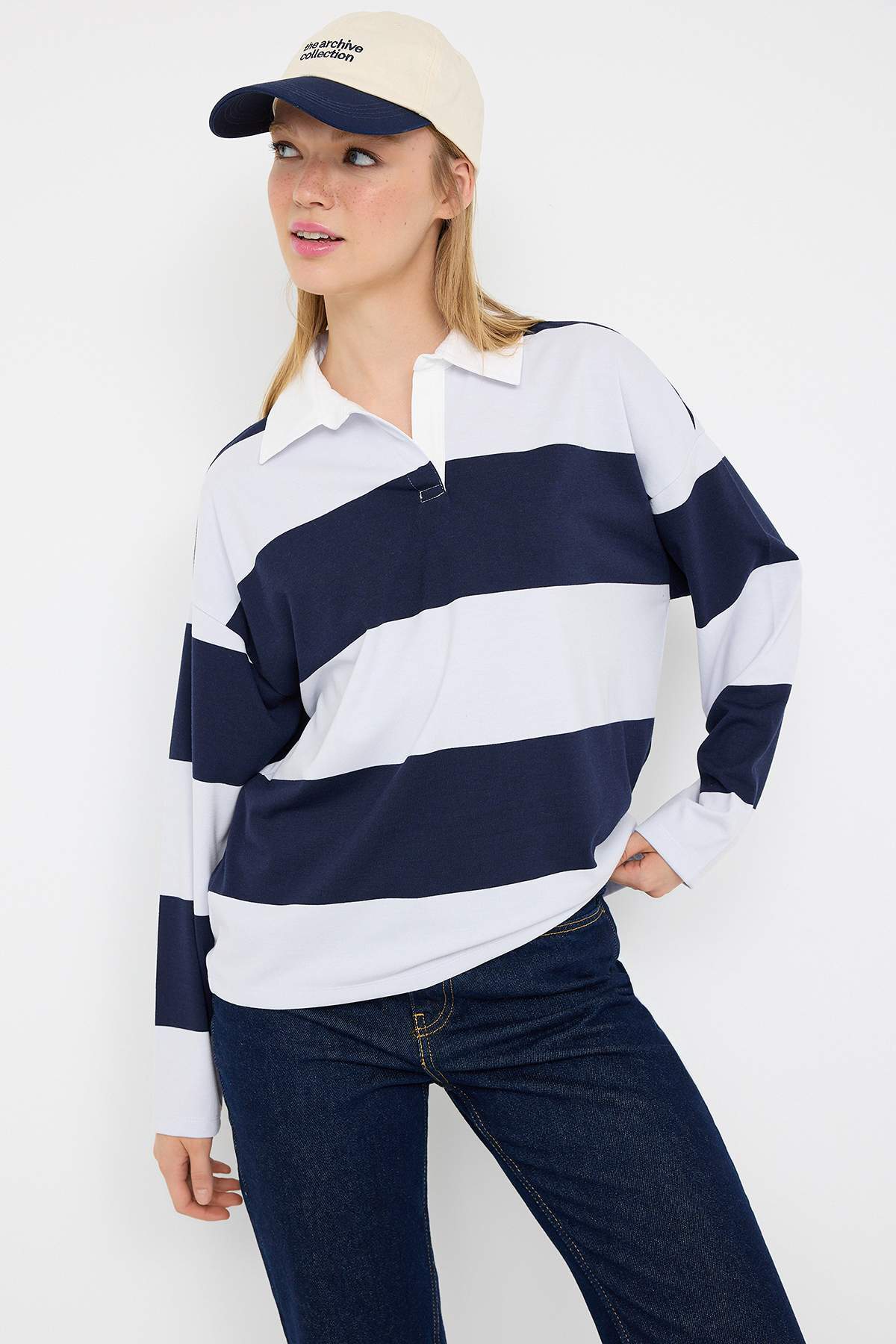 Trendyolmilla  Lacivert Çizgili Polo Yaka Oversize/Geniş Kalıp Örme Sweatshirt TWOAW26SW00051 - Görsel 2