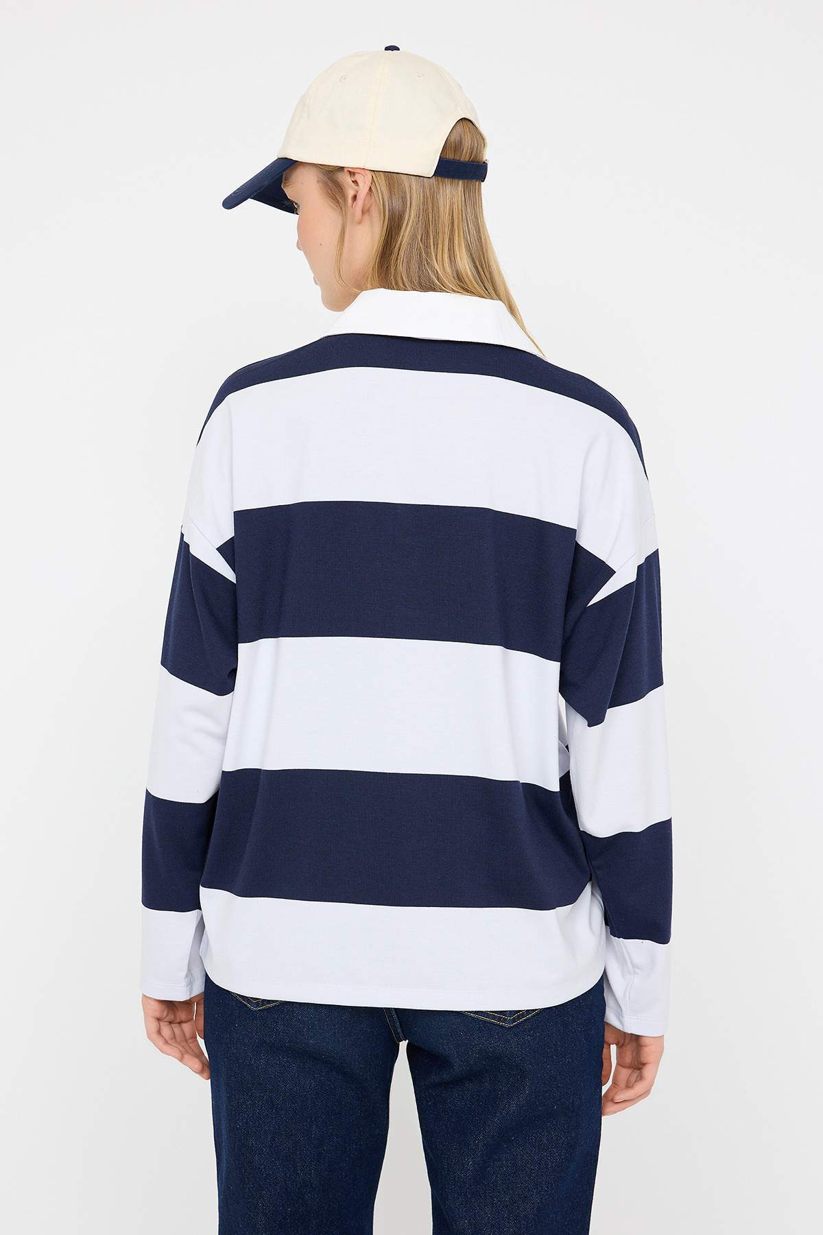 Trendyolmilla  Lacivert Çizgili Polo Yaka Oversize/Geniş Kalıp Örme Sweatshirt TWOAW26SW00051 - Görsel 4