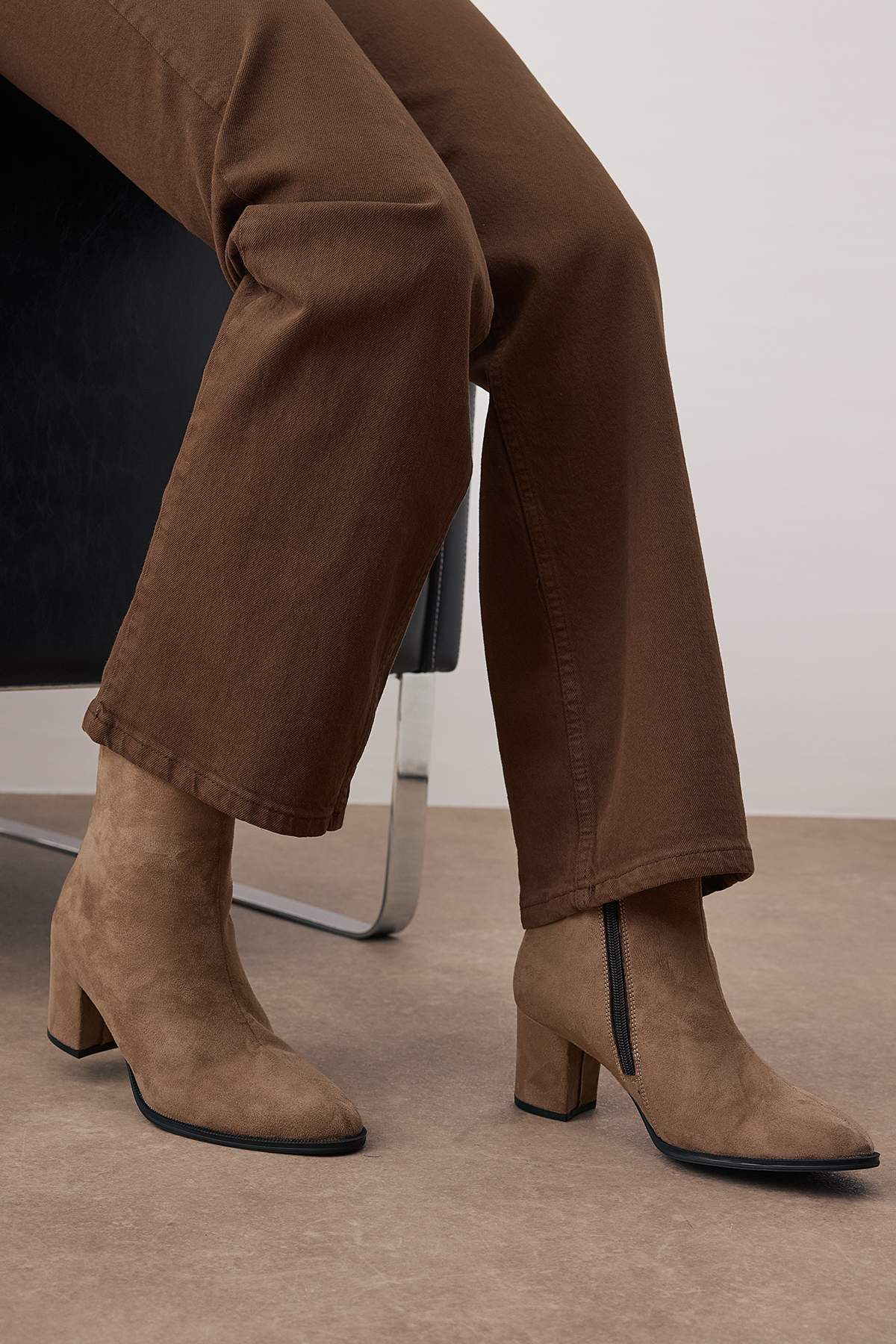 TRENDYOL SHOES Vizon Suede Almond Toe Women's Block Heel Ankle Boots TAKAW26BO00065