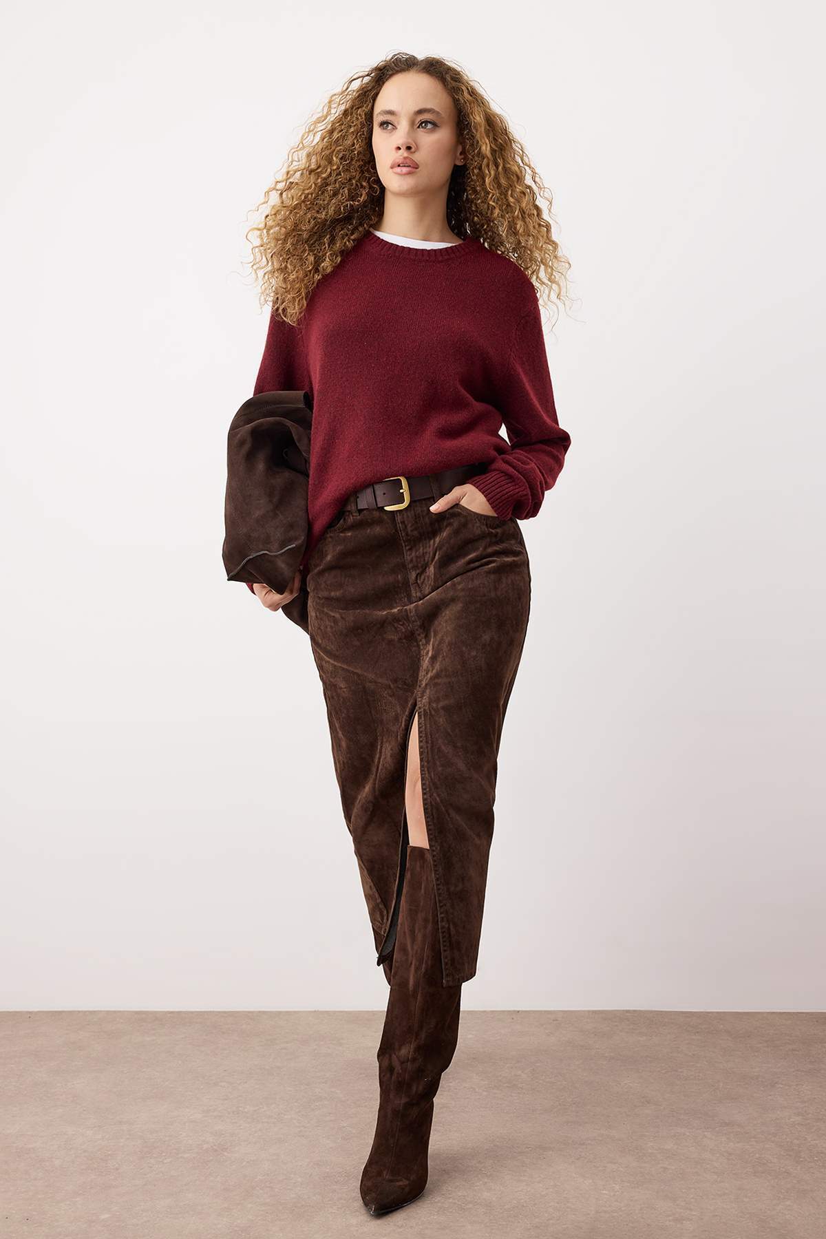 Trendyol Collection Midi-Denim-Rock in brauner Wildlederoptik mit Flockdruck ...