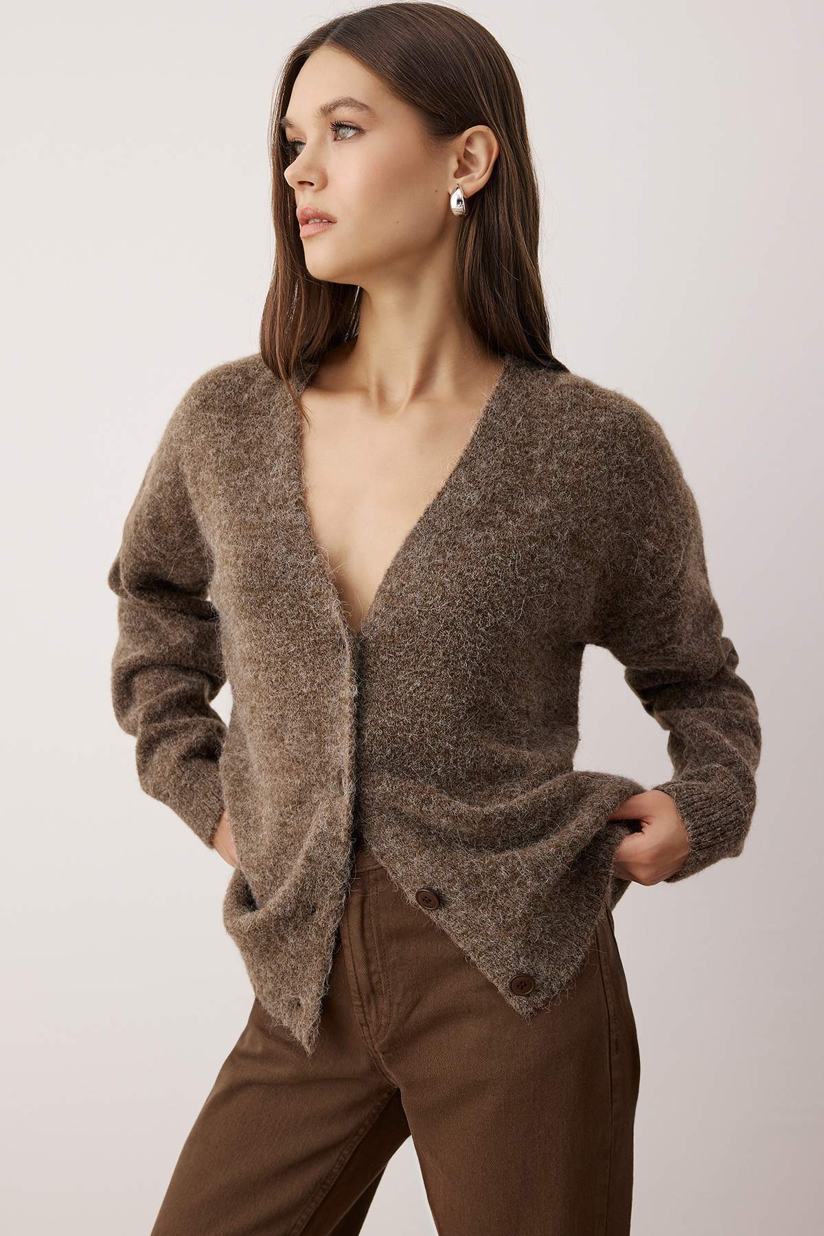 Trendyolmilla  Wardrobe Essentials Vizon Alpaca Karışımlı Basic Triko Hırka TWOAW26HI00265