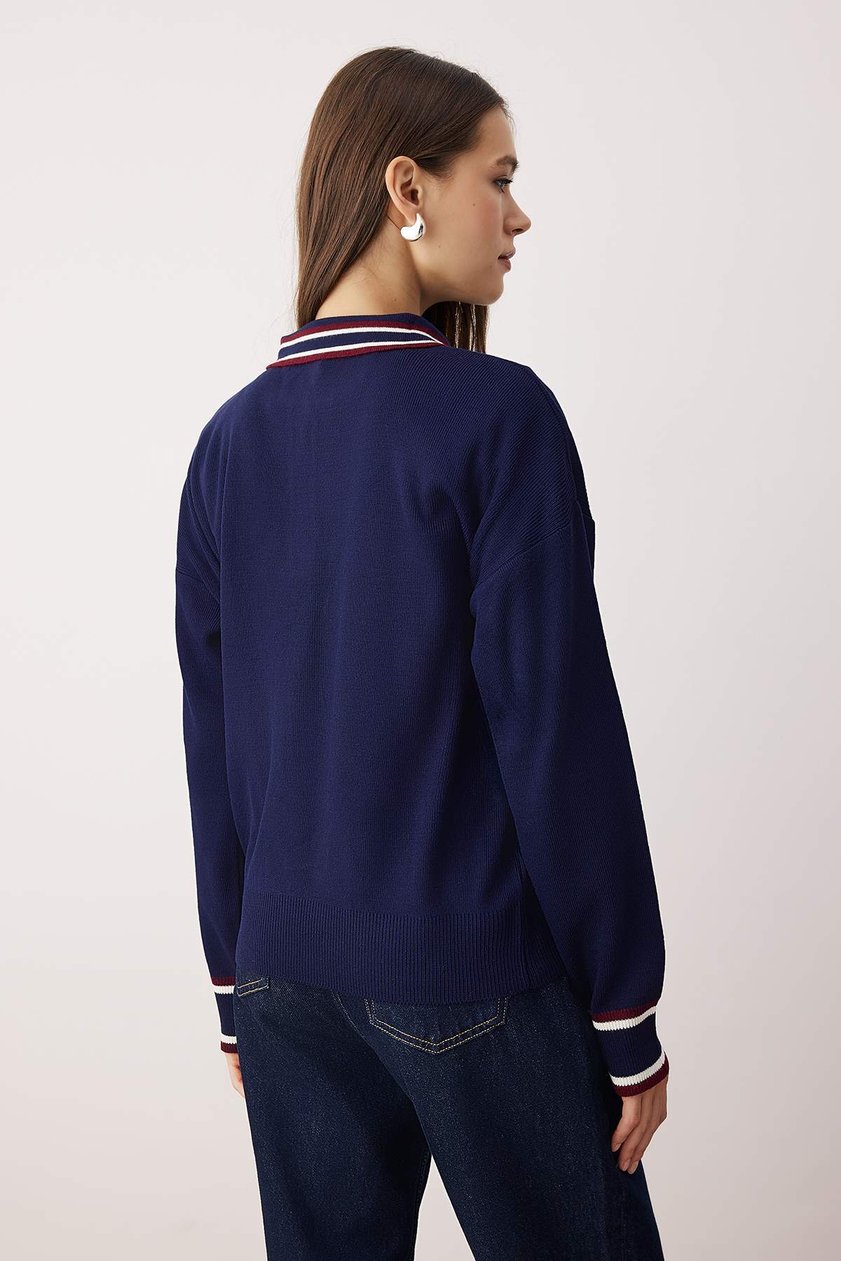 Trendyolmilla  Lacivert Renk Bloklu Polo Yaka Triko Kazak TWOAW26KZ00238 - Görsel 4