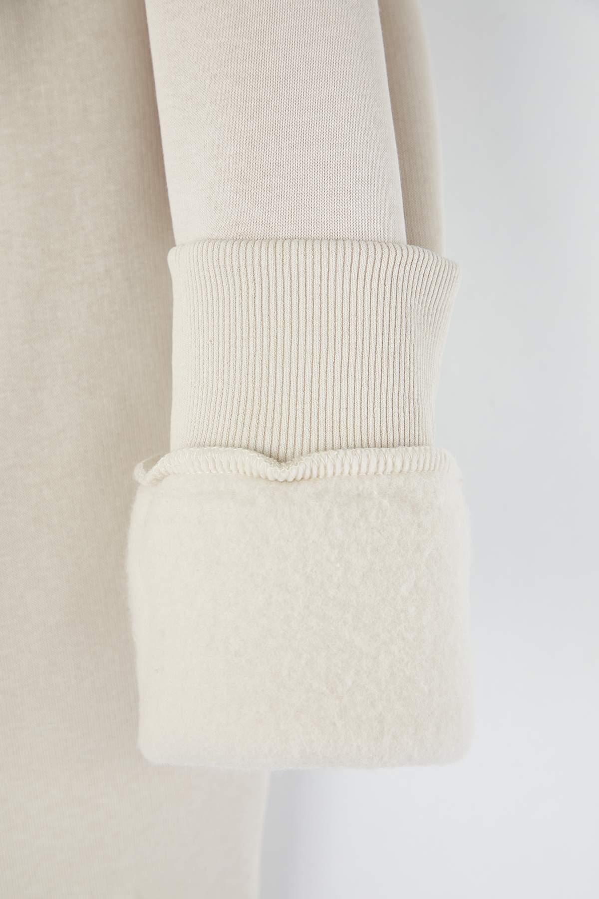 Trendyolmilla  Teen Taş Regular Dantel Detaylı Slogan Nakışlı Kalın İçi Polarlı Örme Sweatshirt TWOAW26SW00153 - Görsel 8