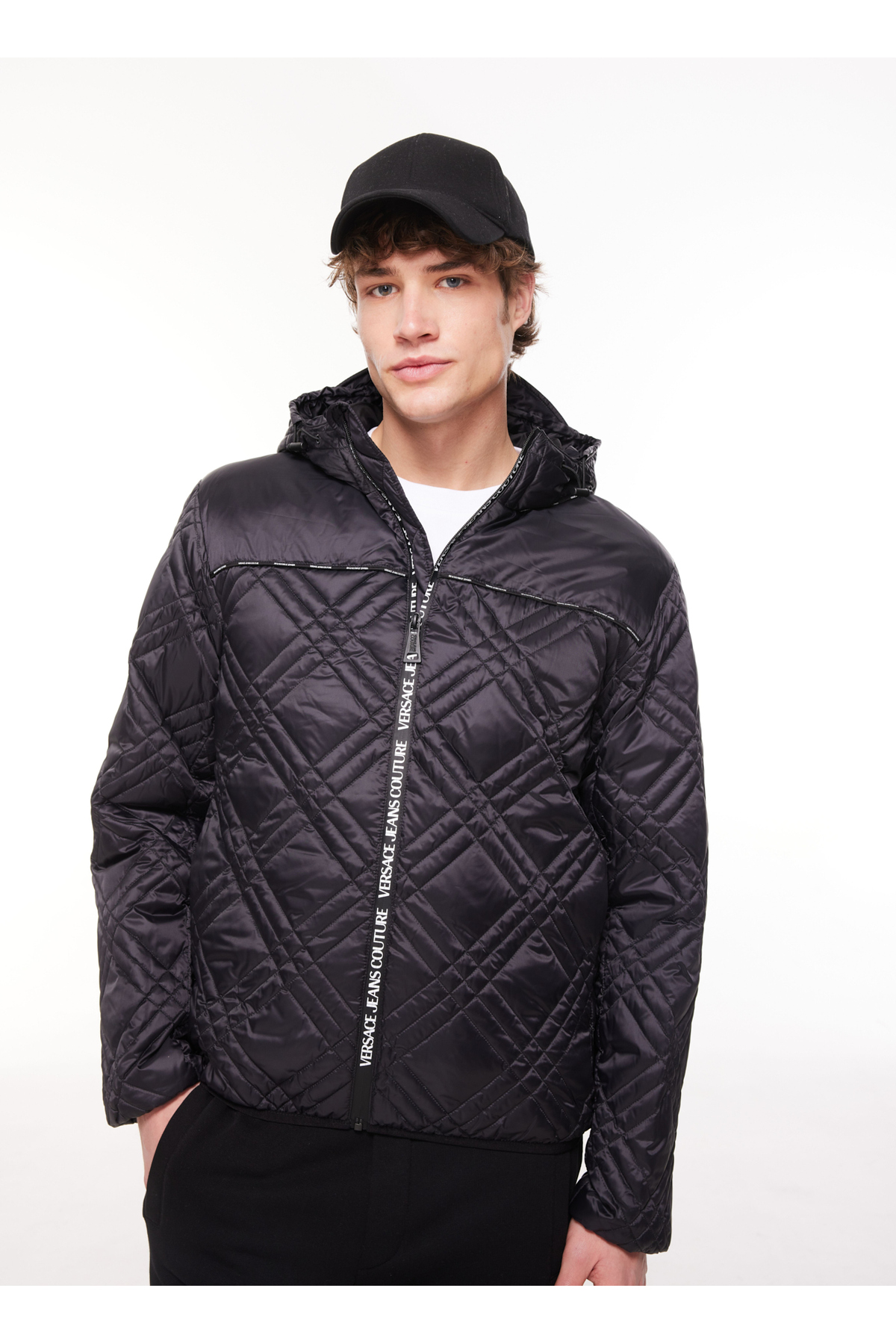 کاپشن مردانه راسته آستین افتاده | ورساچه جینز کوتور VERSACE JEANS COUTURE TYCGXF1D3N170741619245131 - تصویر 2