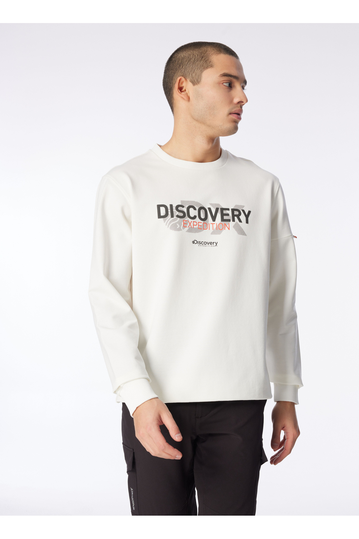 دیسکاوری اکسپدیشن سویشرت مردانه سفید یقه گرد طرح‌دار و راحت DS4M-SWT3238