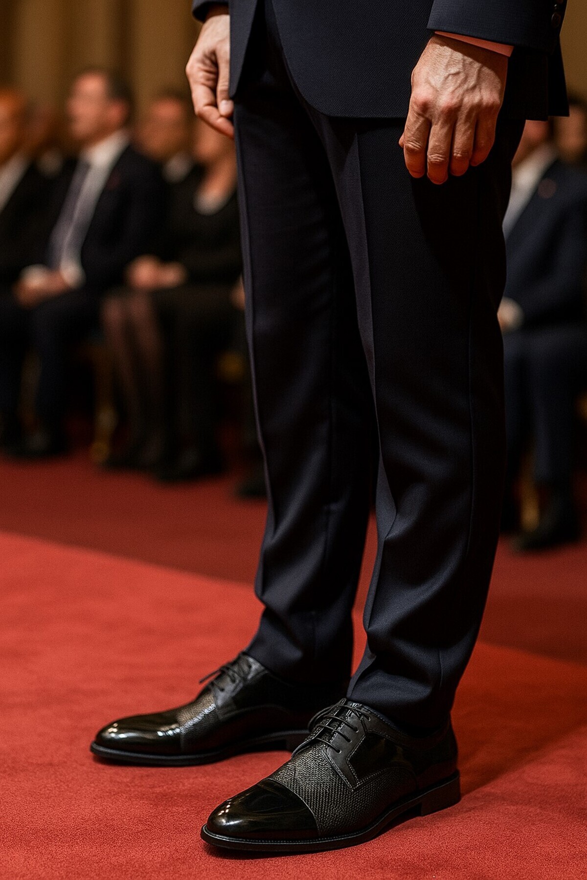 کفش کلاسیک مردانه پاشنه کوتاه GR0018 چرم اصل ورنی قدیمی Growish