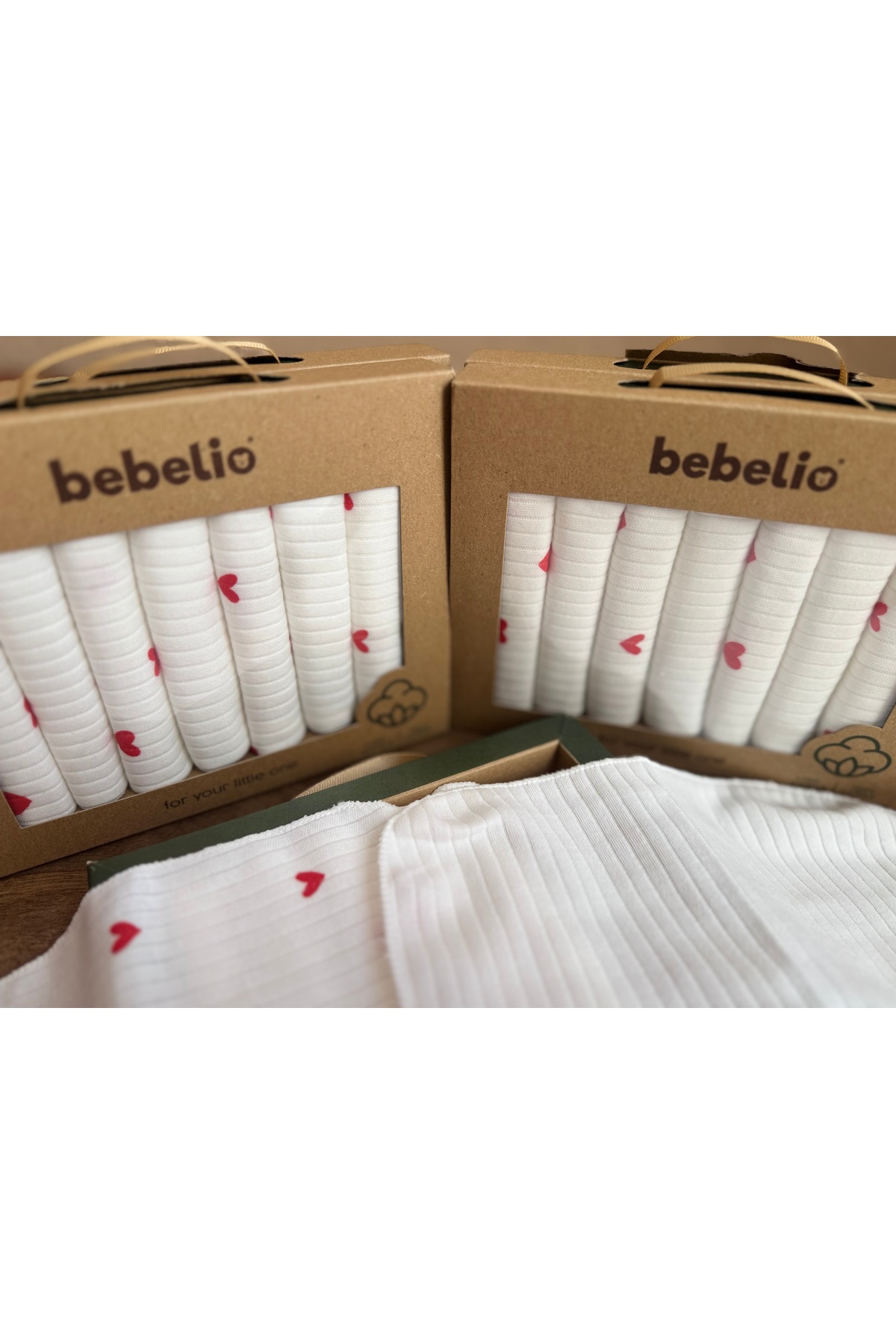 Bebelio Bebek Ağız Mendili -%100 Pamuk - Küçük Kalp Desenli-yumuşak Ve Emici 7'li Yenidoğan Set fotoğrafı 5 (önizleme)