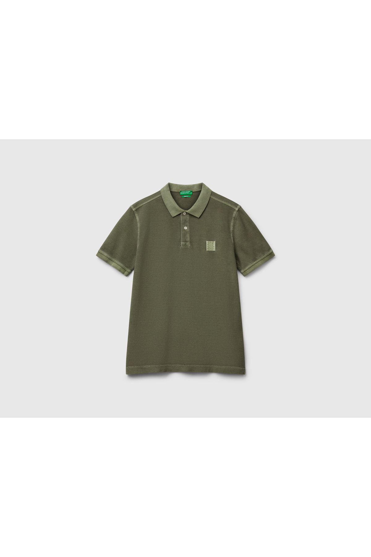 یونایتد کالرز آو بنتون تی‌شرت یقه‌دار مردانه خاکی ۱۰۰٪ پنبه ارگانیک سایز معمولی