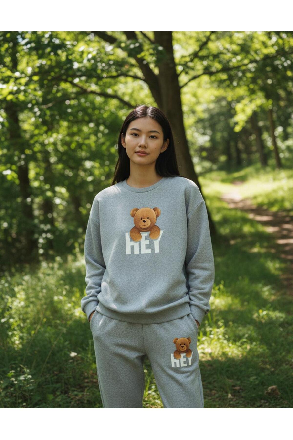 RPT MODA UDOBAN KROJ MEDVJEĐA HEJ IZRAZ TISKANOG DETALJA ODLJUČENI KROJ DVOST...