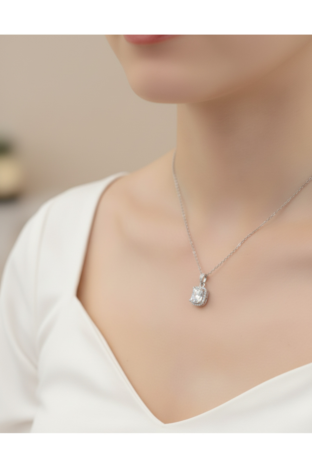 Minimal Ince Zincir Zirkon Taşlı Baget Çelik Kolye