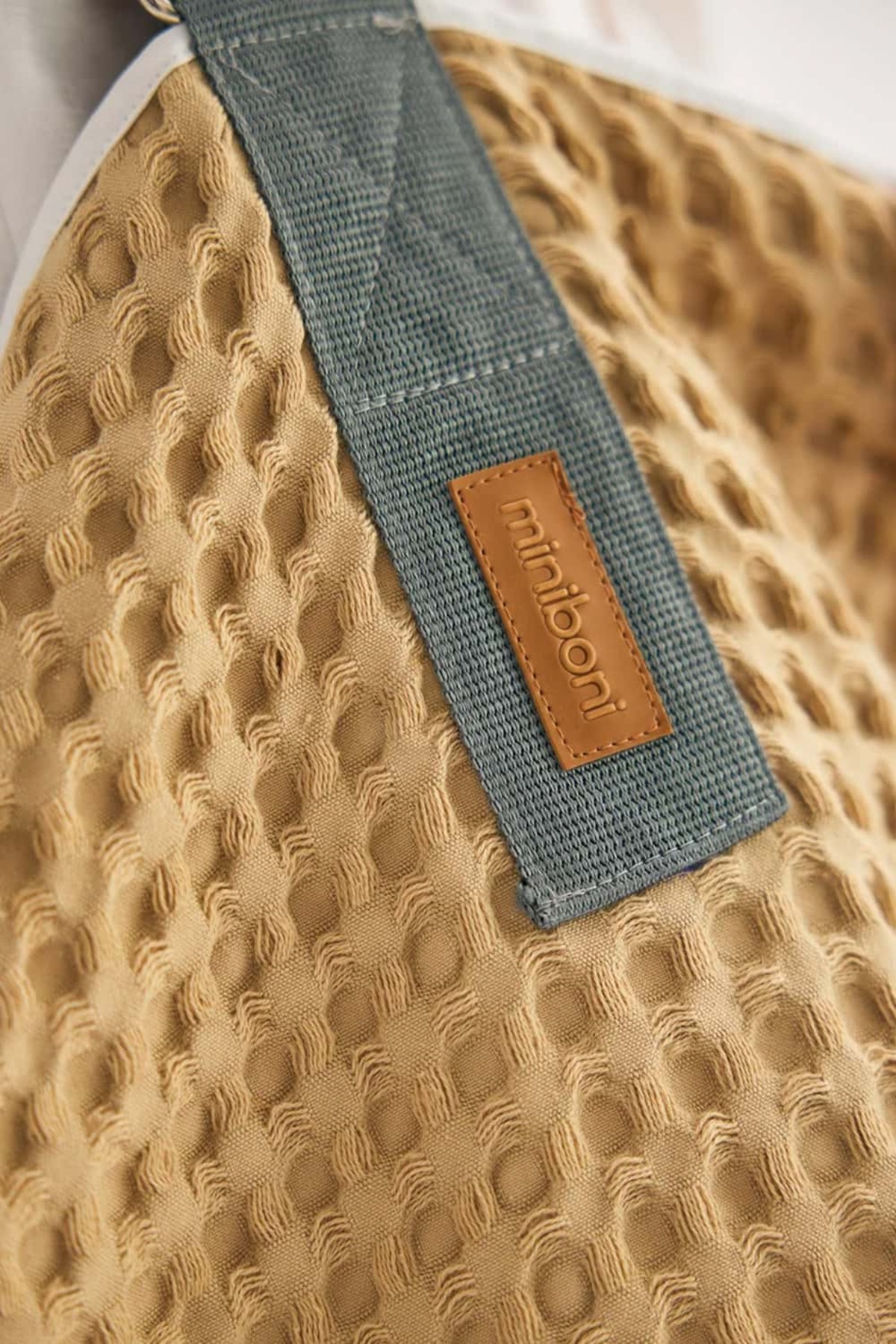 miniboni Mininest Bebek Taşıyıcı – Güvenli, Rahat ve Taşınabilir Uyku Alanı fotoğrafı 3 (önizleme)