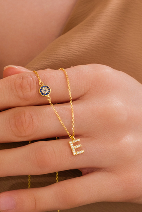 ZAHAP GOLD Nazar Detaylı 925 Gümüş Kişiye Özel Harf Kolye - E Harfli Kolye