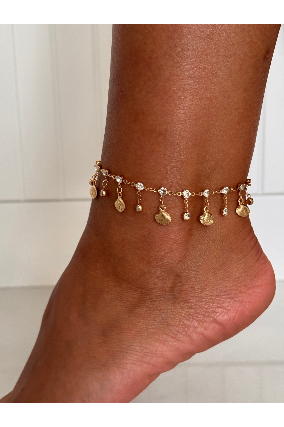 HERCY Zirkon Taşlı Sallantılı Halhal | Deniz Kabuğu Halhal | Şıkır Şıkır Halhal | Altın Kaplama