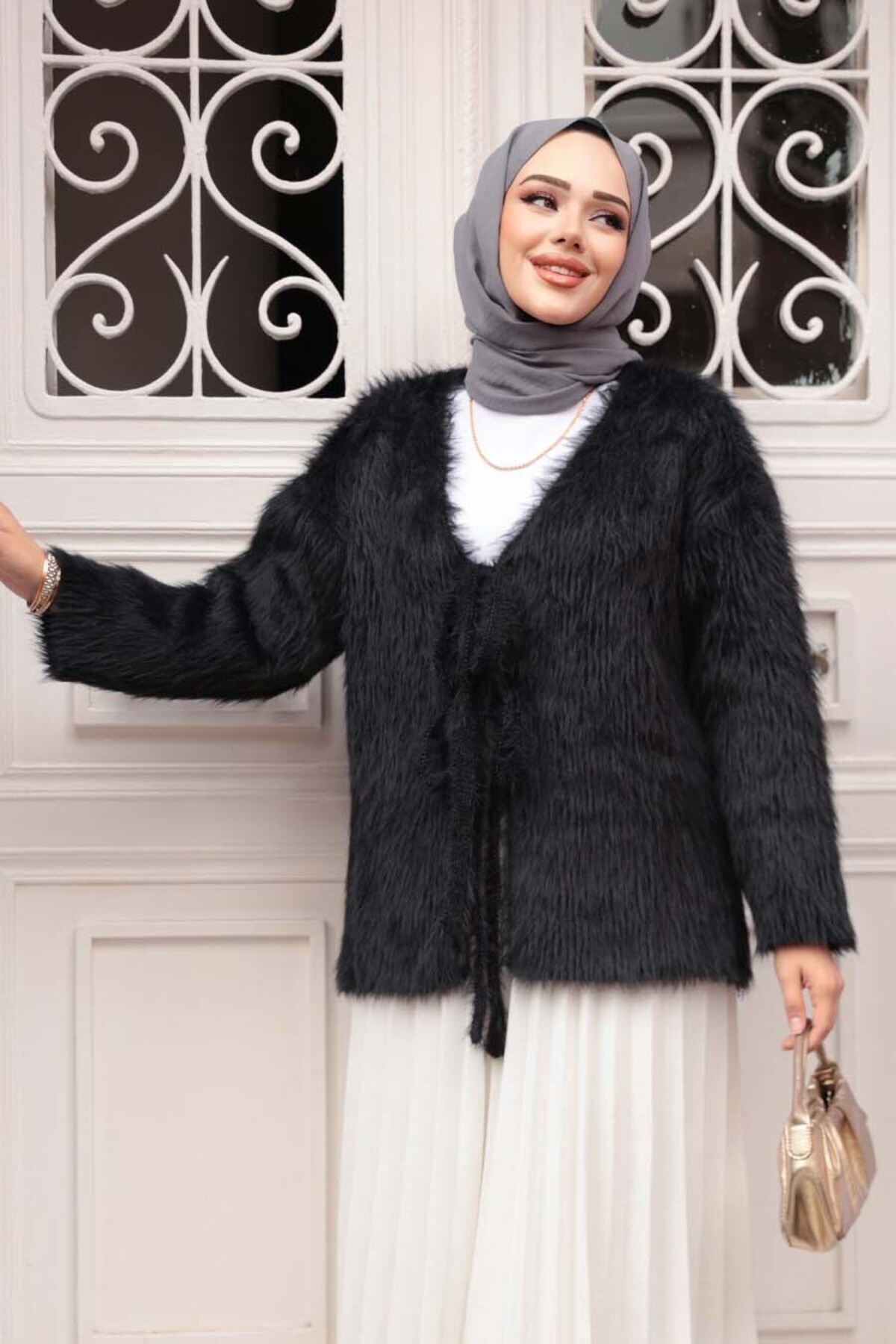 N.S NEVA STYLE Tüylü Siyah Tesettür Triko Hırka 8682S - Fiyatı