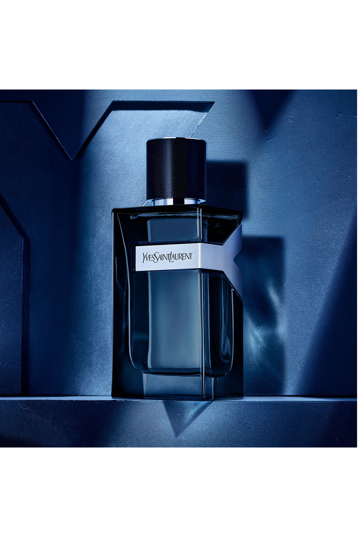 Yves Saint Laurent Erkeklere Özel Kalıcı ve Etkileyici Bir Koku Y