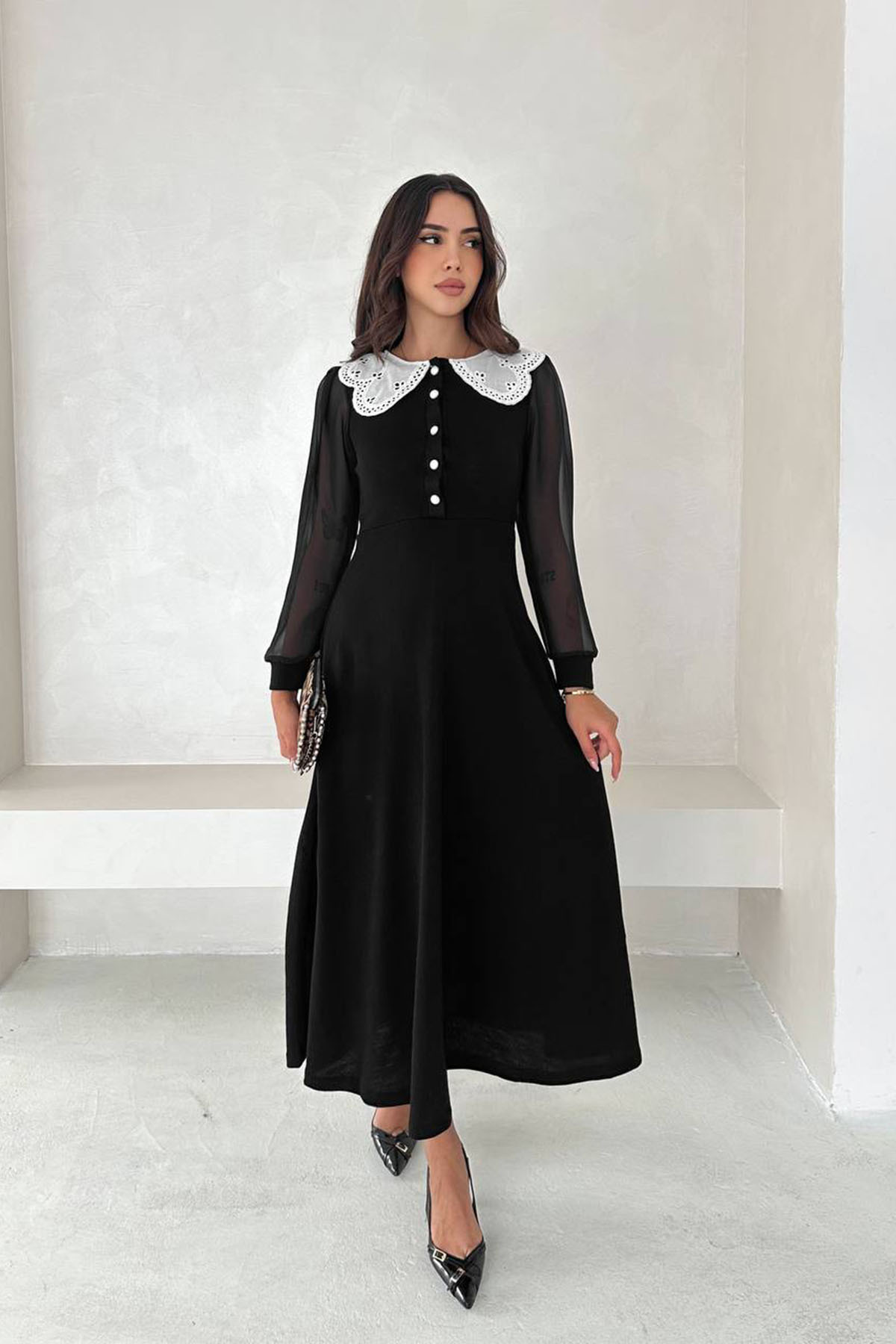 Neşeli Butik γυναικείο μαύρο φόρεμα με λεπτομέρειες από δαντέλα με μανίκια από σιφόν με κουμπιά πλεκτό φόρεμα NBK4301