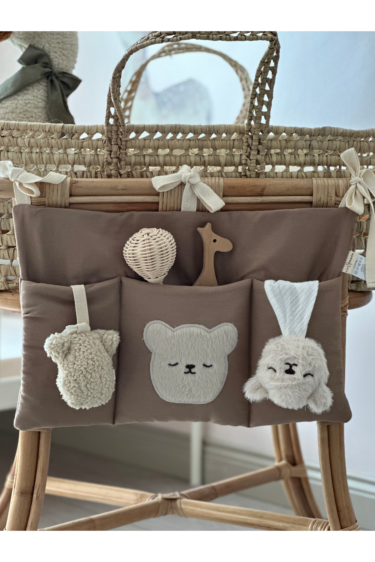 vivimade Nakış Detaylı Keten Kumaş Bebek Çocuk Yatak Beşik Kenarı Organizeri