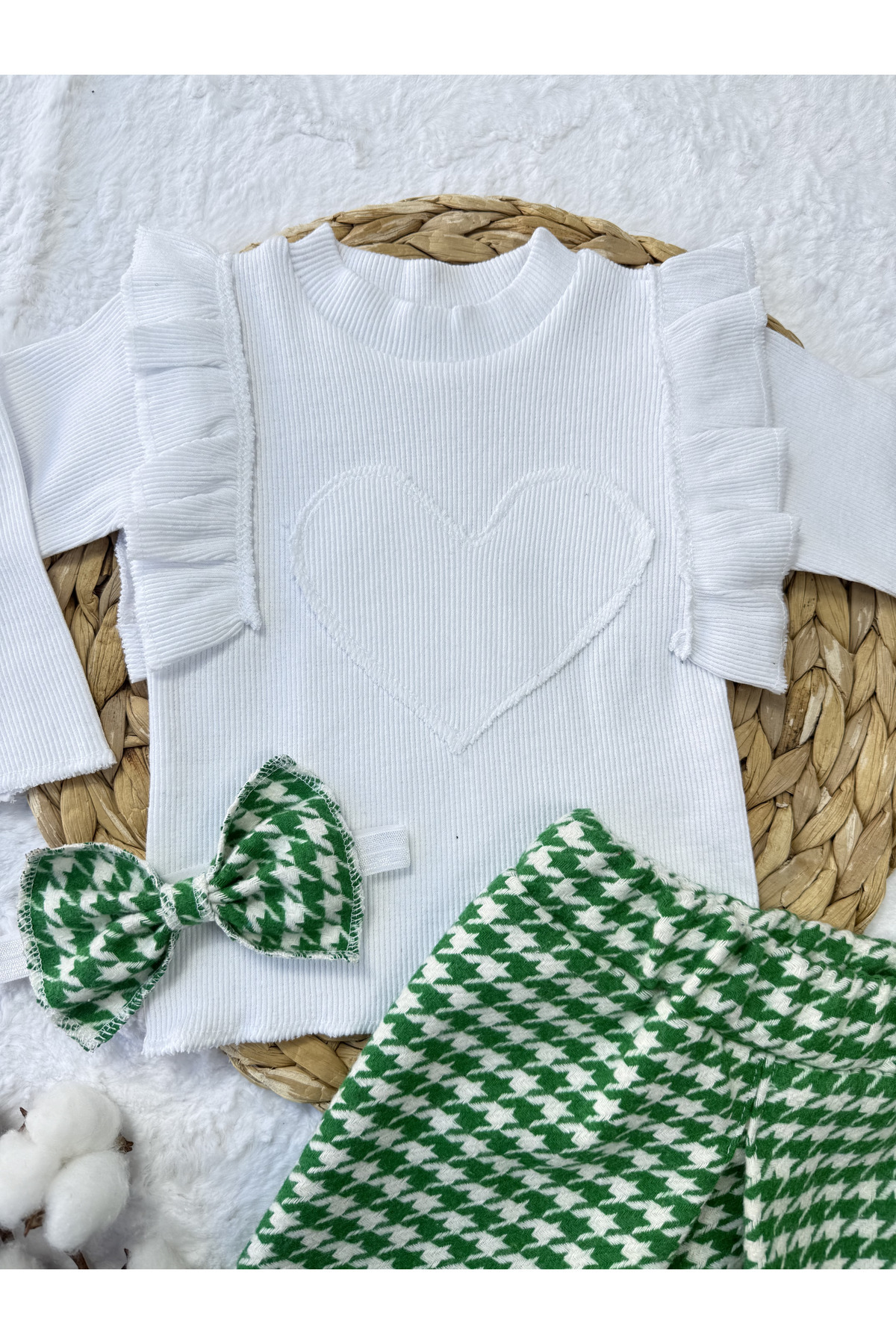 AKİF GİYİM Kız Bebek & Çocuk Kalpli Fırfırlı Badi Kazayağı Etek Bandana Takımı fotoğrafı 4 (önizleme)