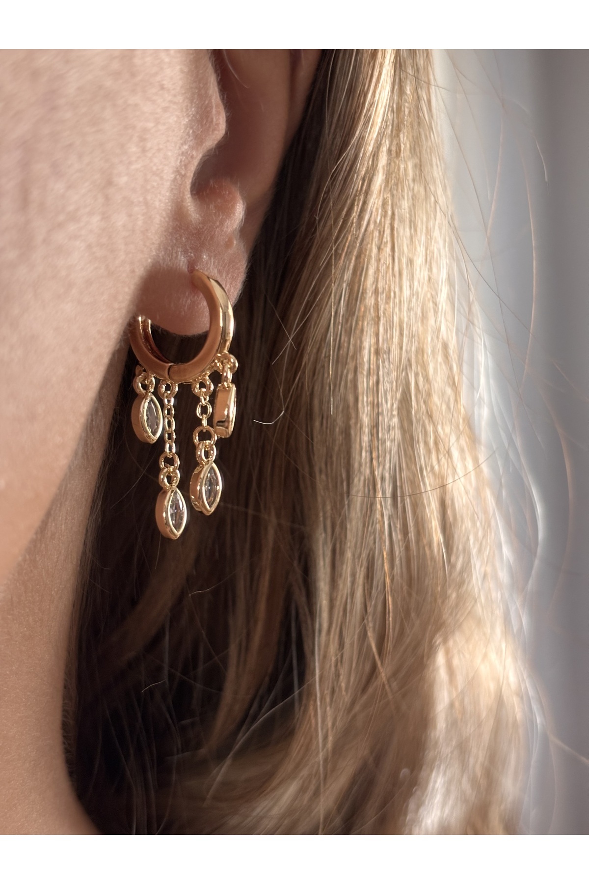 mysteriajewelry Sarkıt Işıltı Çelik Küpe GOLD (2 Adet)