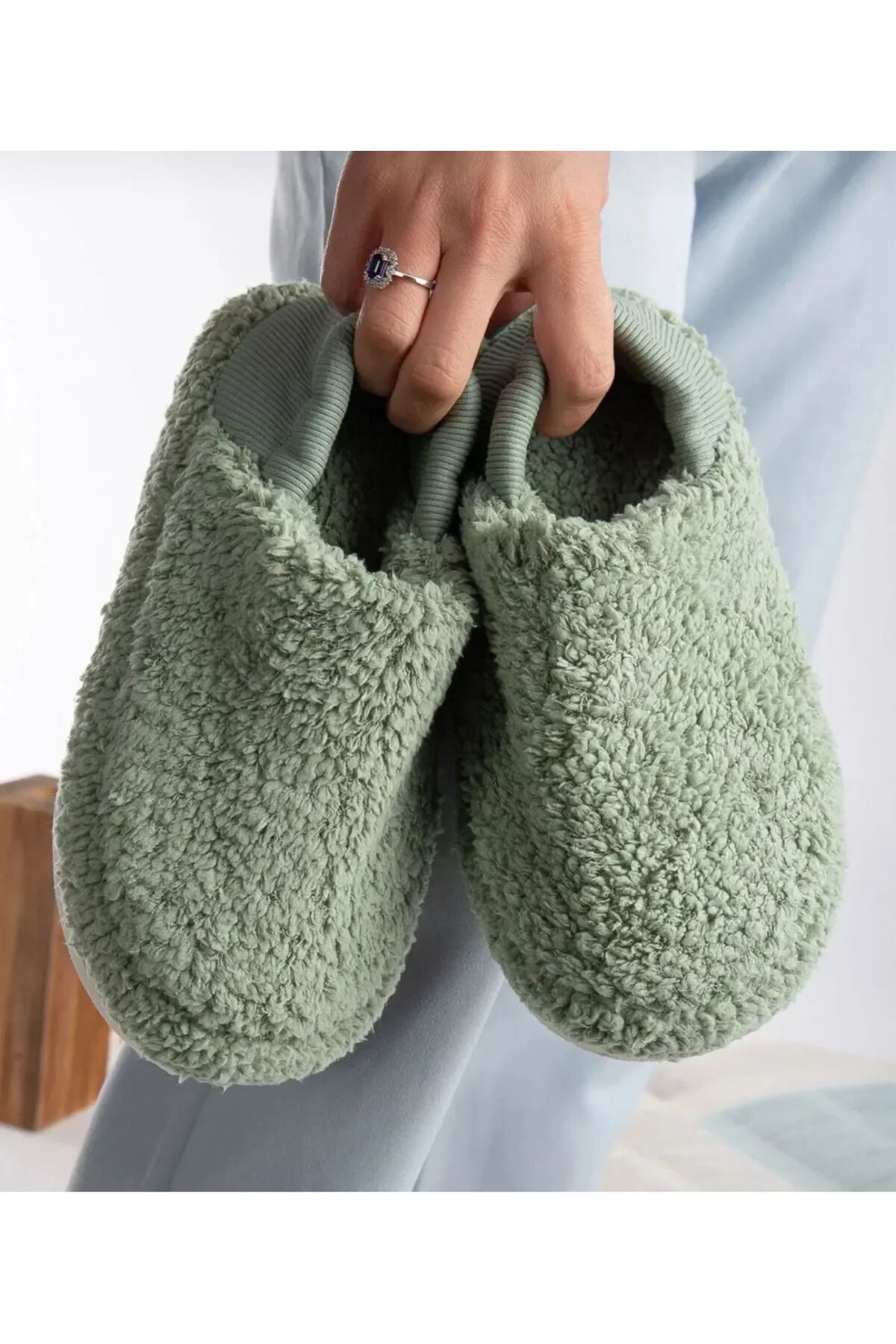 WOSSE ARKADAN ESNEK LASTİKLİ HAVLU RAHAT TABAN EV BOTU EV TERLİĞİ