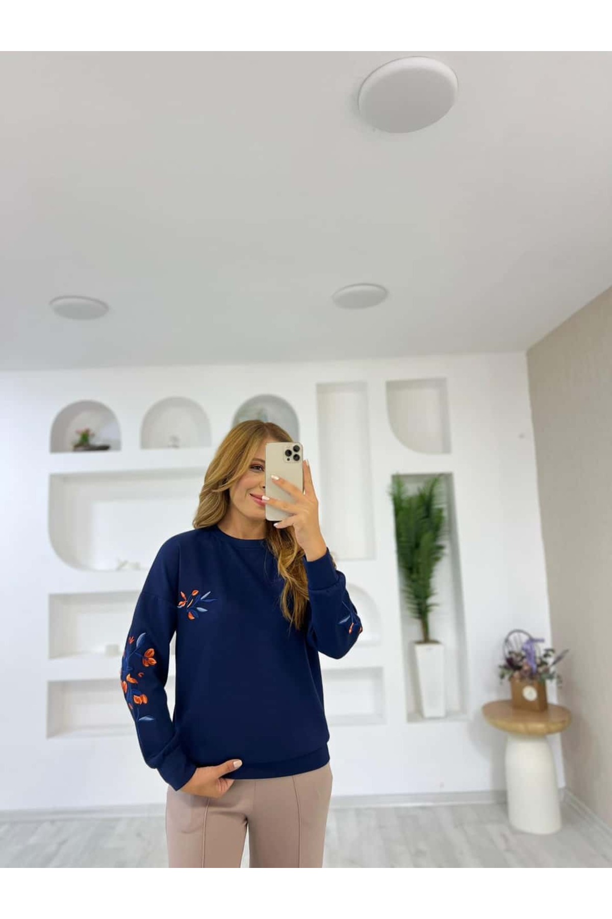 İrka Moda  Kol Çiçekli Sweat - Görsel 3