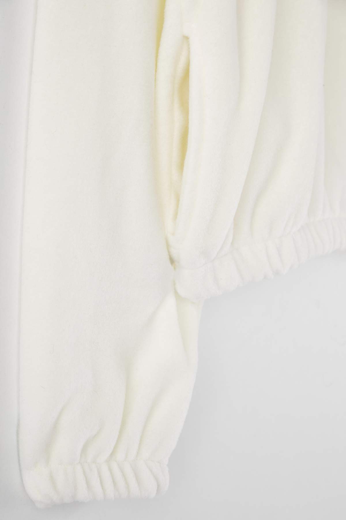 Trendyolmilla  Ekru Polar Fermuarlı Oversize/Geniş Kalıp Kalın Örme Sweatshirt TWOAW26SW00057 - Görsel 7