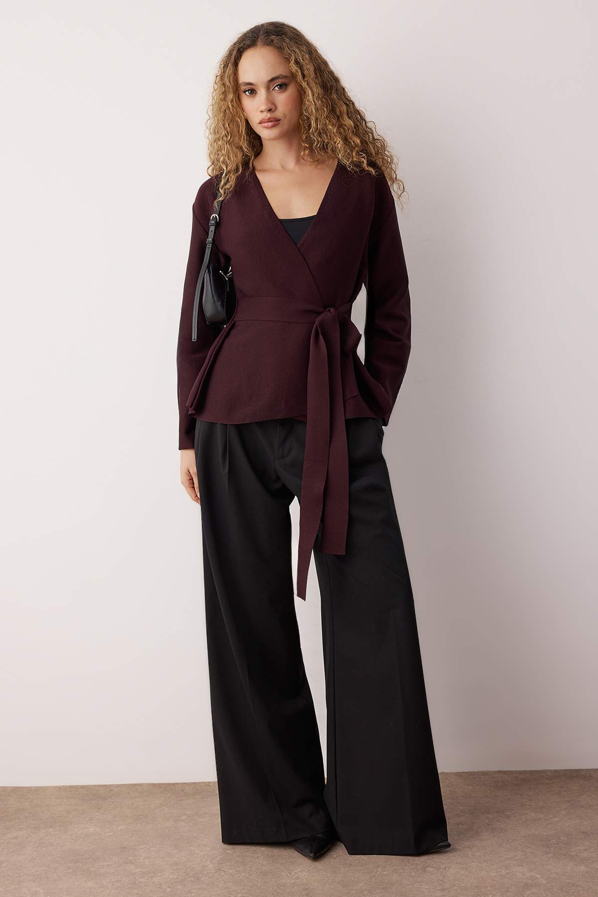 Trendyol Collection Bordo Kruvaze Detalizowany sweter z dzianiny TWOAW26HI00241