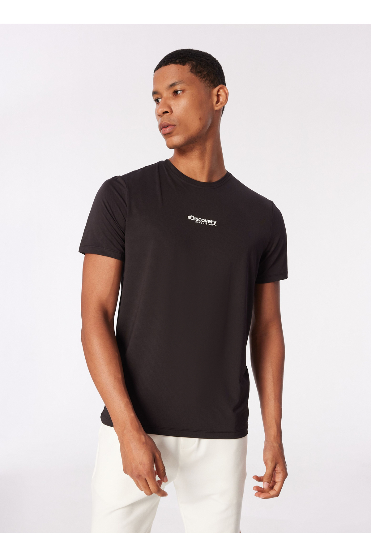 دیسکاوری اکسپدیشن تی شرت مردانه مشکی یقه گرد طرح UV مدل D4SM-TST3260