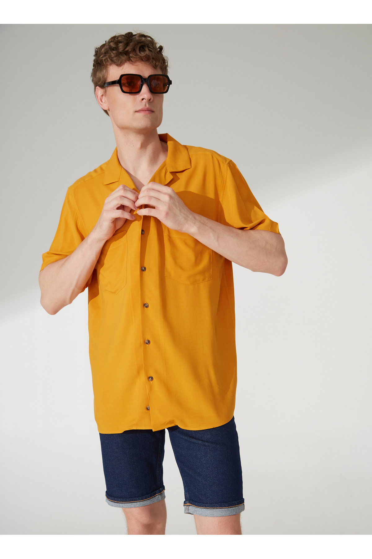  پیراهن مردانه خردلی کد ۲۳GM12